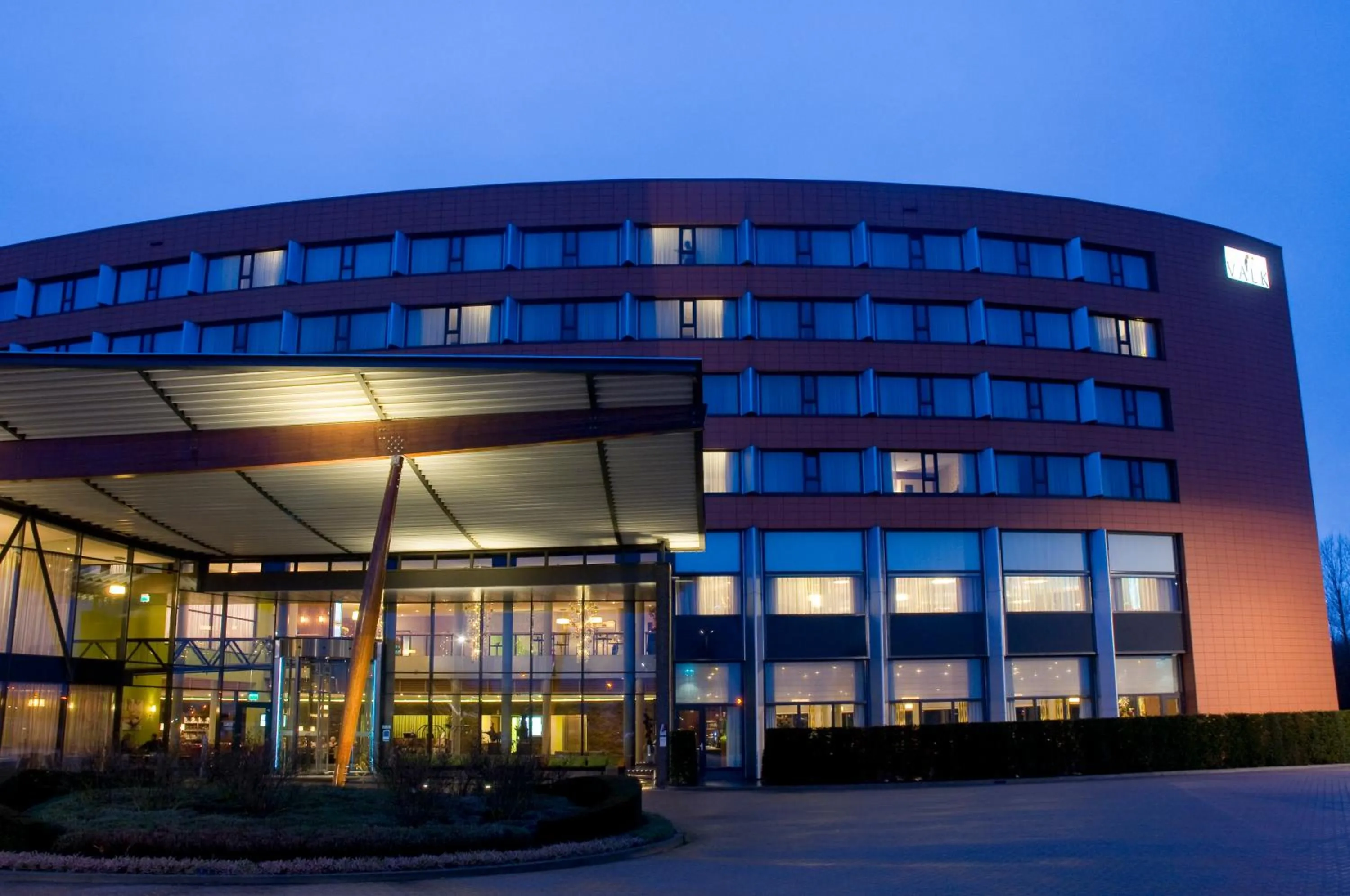 Facade/entrance in Van der Valk Hotel Rotterdam Ridderkerk