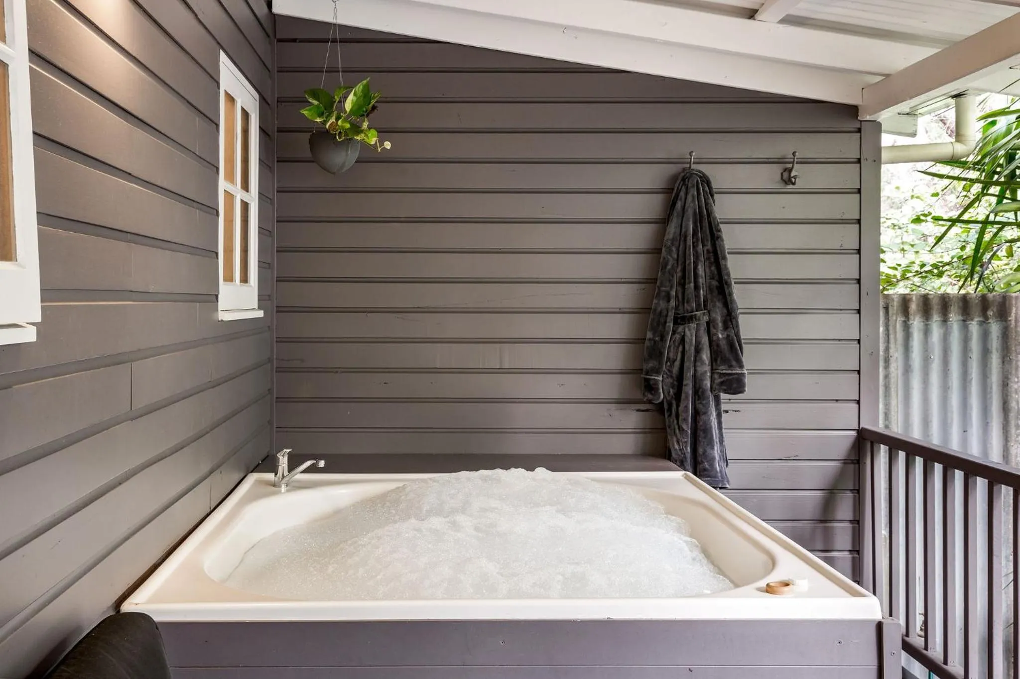 Hot Tub in Yallingup Lodge Spa Retreat