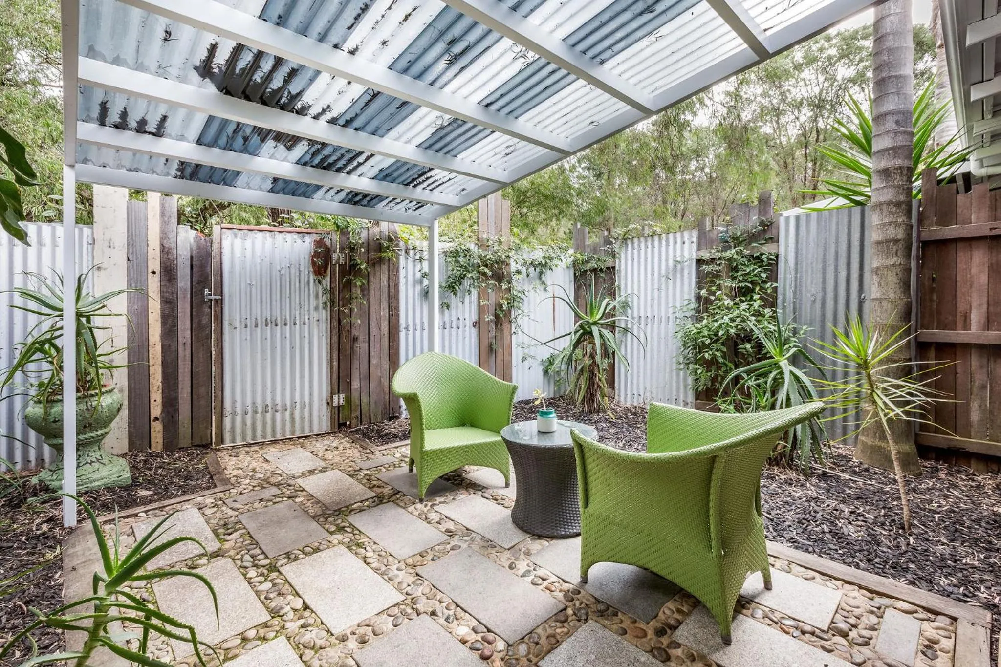 Patio in Yallingup Lodge Spa Retreat