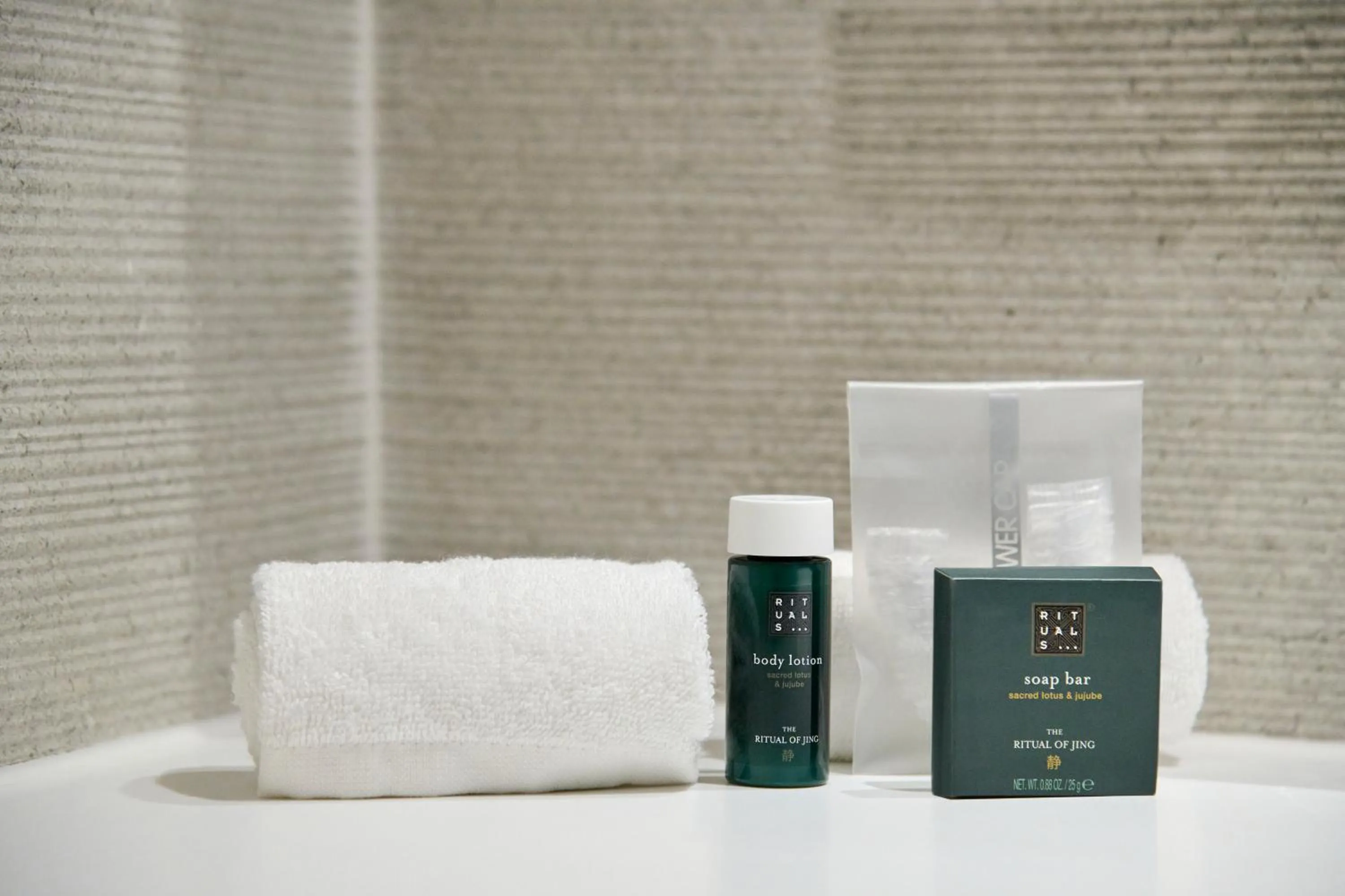 Toilet in Hotel Moon & Sun Lisboa