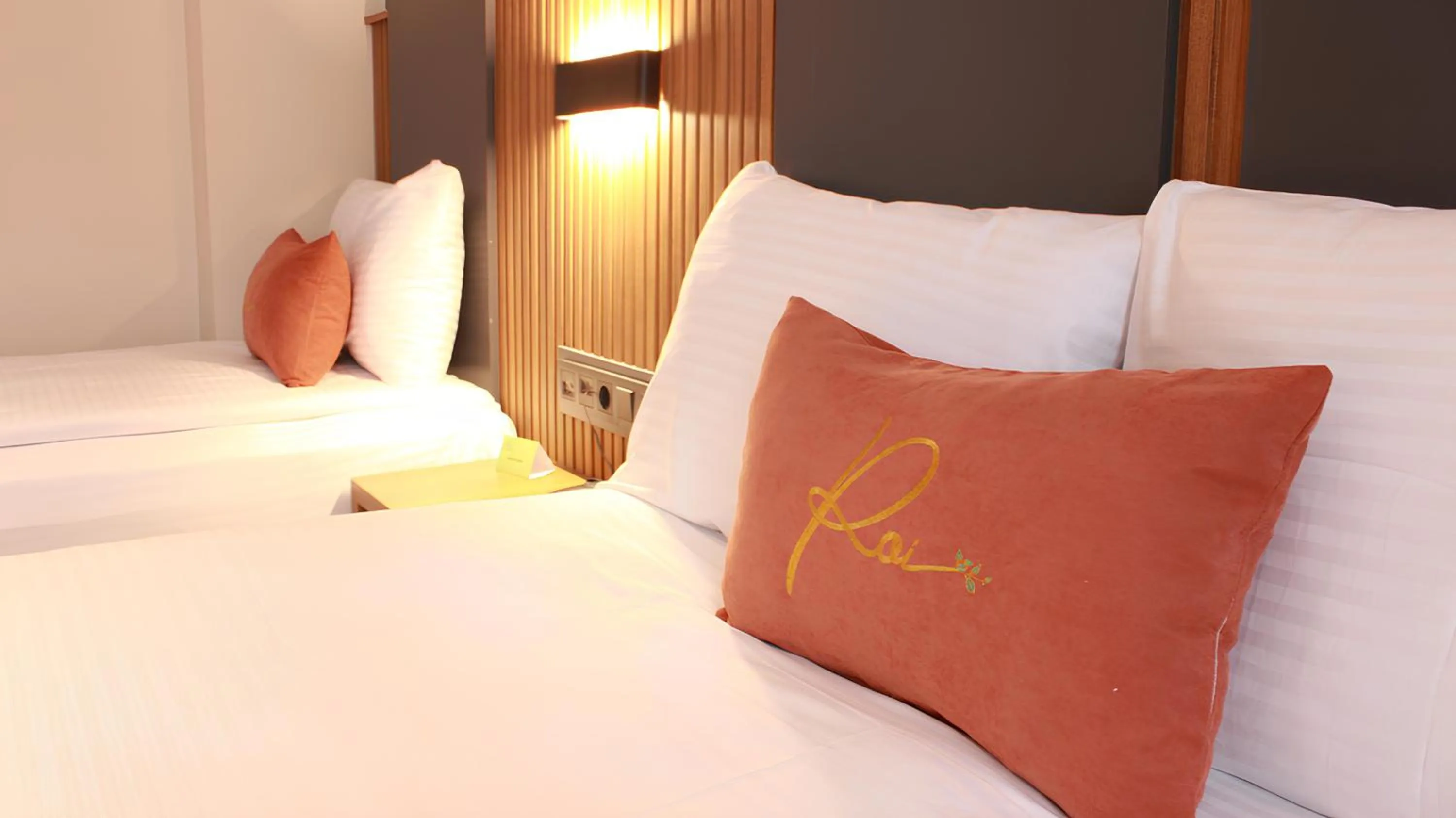 Bedroom, Bed in ROİ HOTEL İZMiR