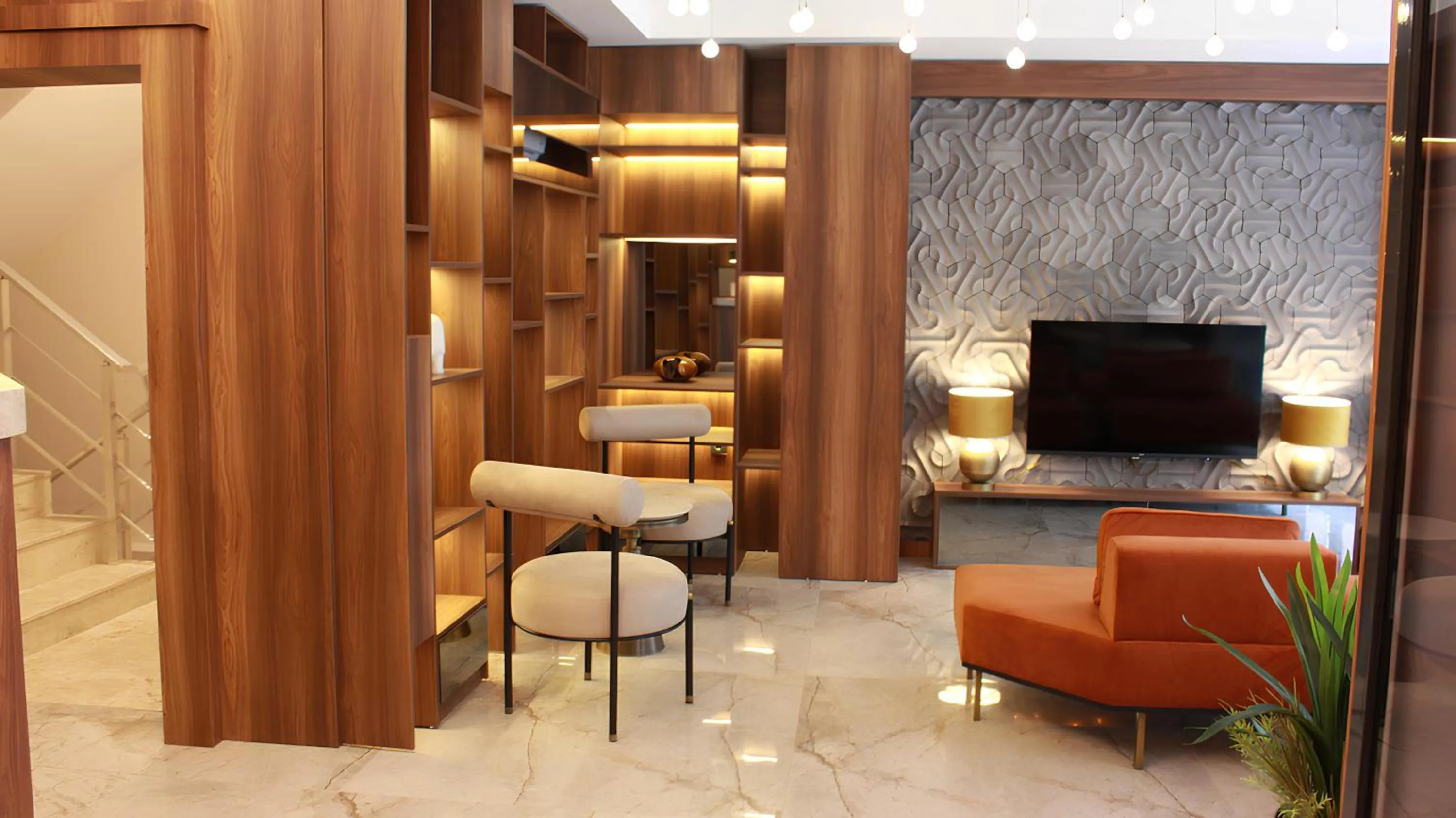 TV and multimedia in ROİ HOTEL İZMiR