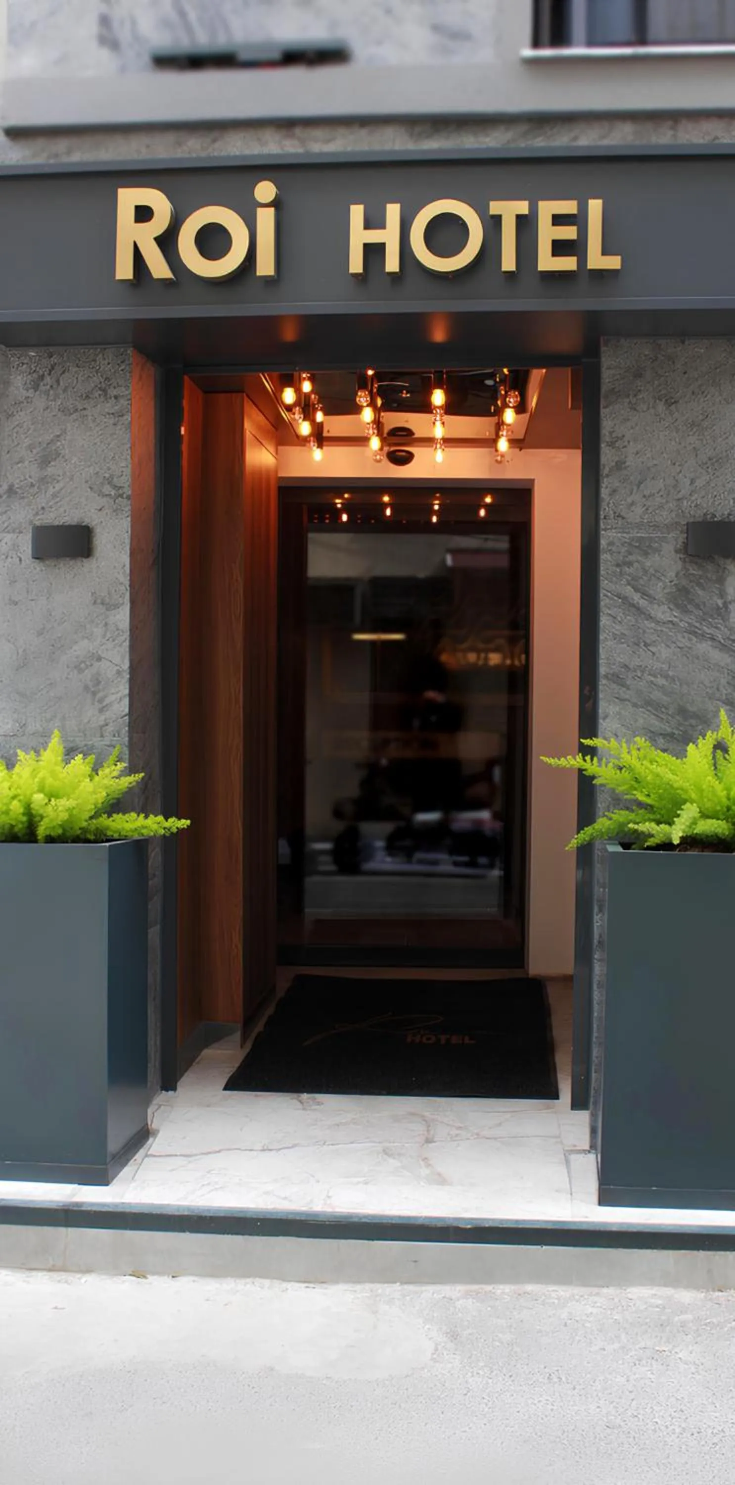 Facade/entrance in ROİ HOTEL İZMiR