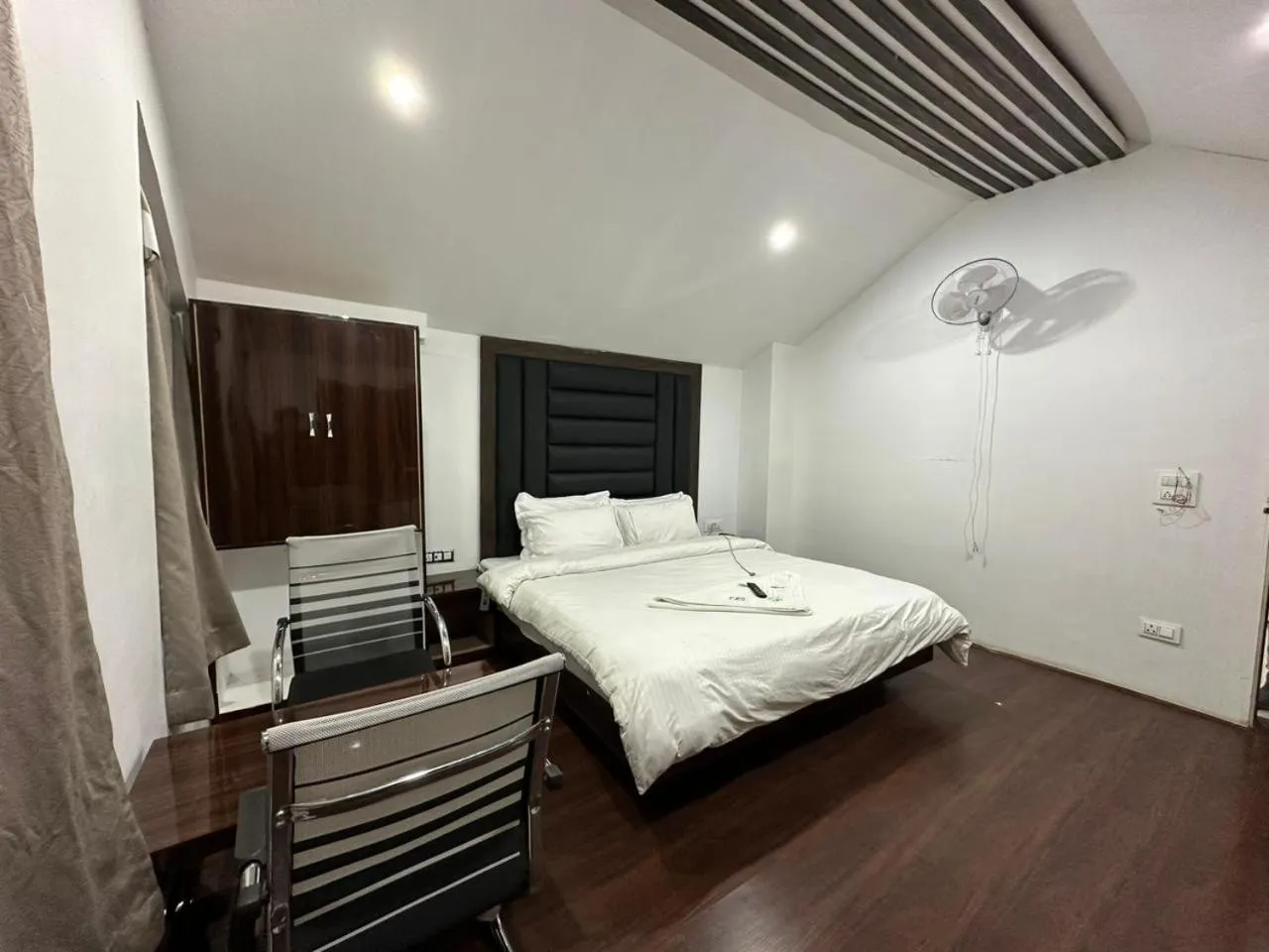 Bedroom in Hotel Hills Heaven