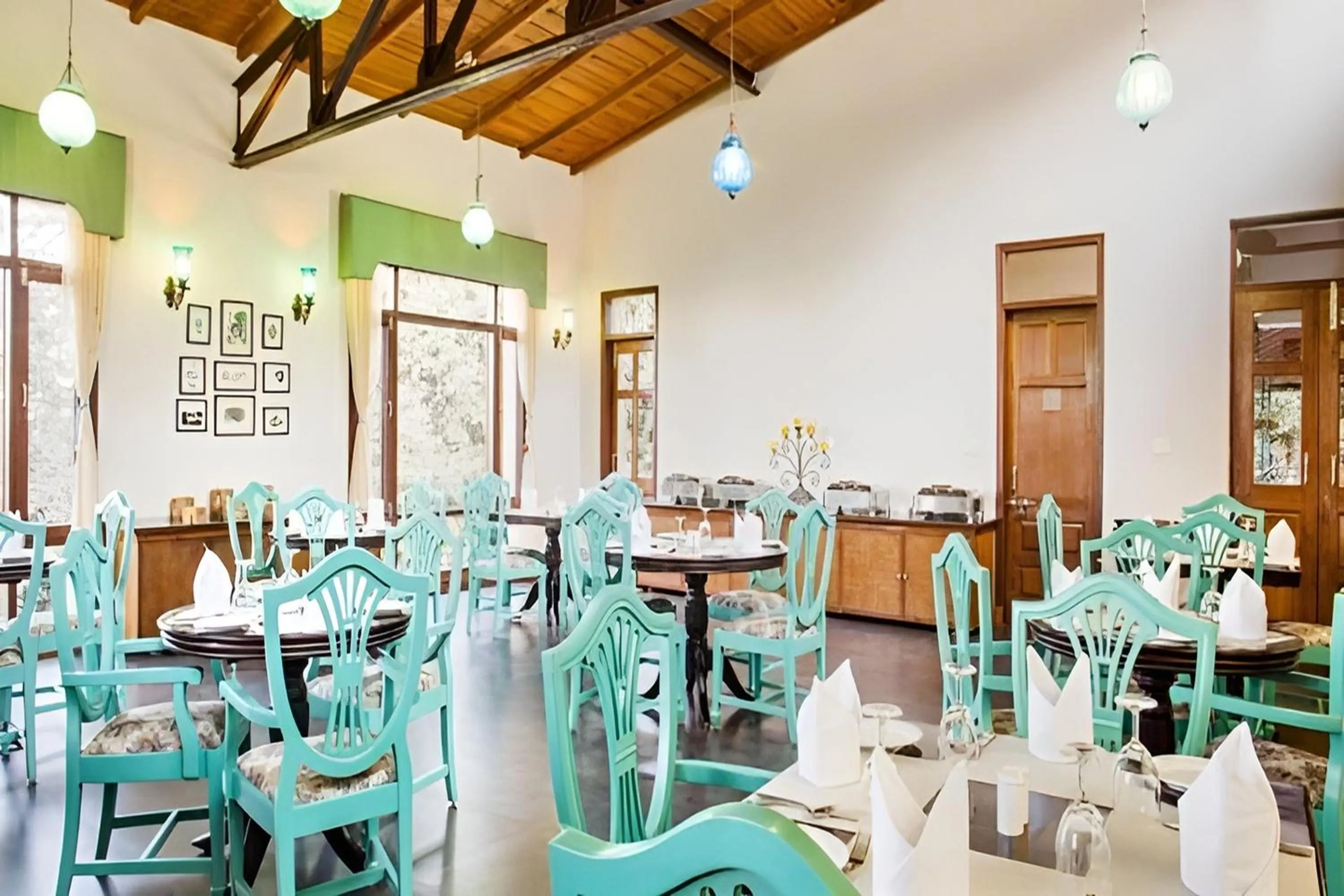 Restaurant/places to eat in Anant Rasa Resort - Ranikhet