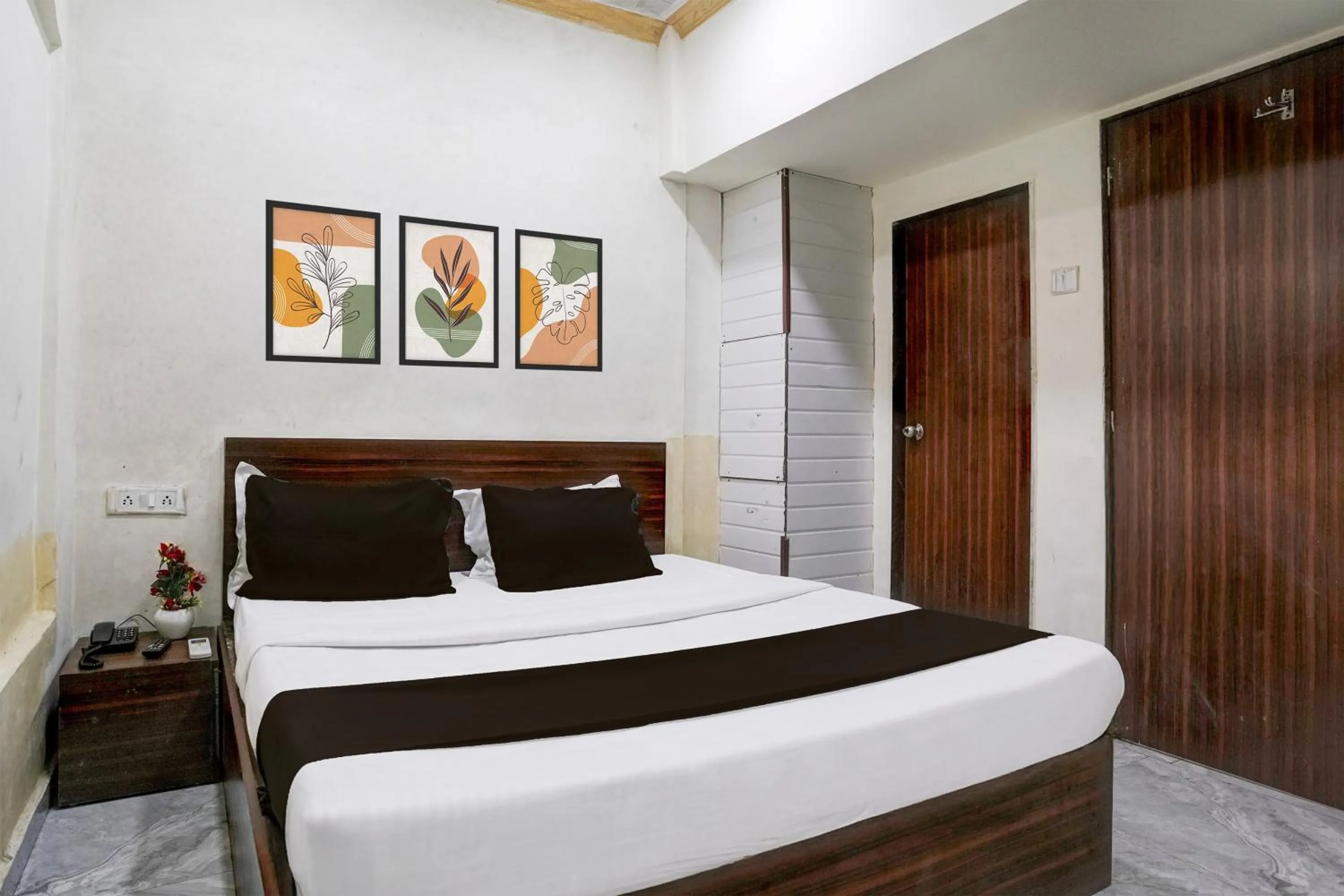 Bedroom, Bed in Hotel O Grand Villa