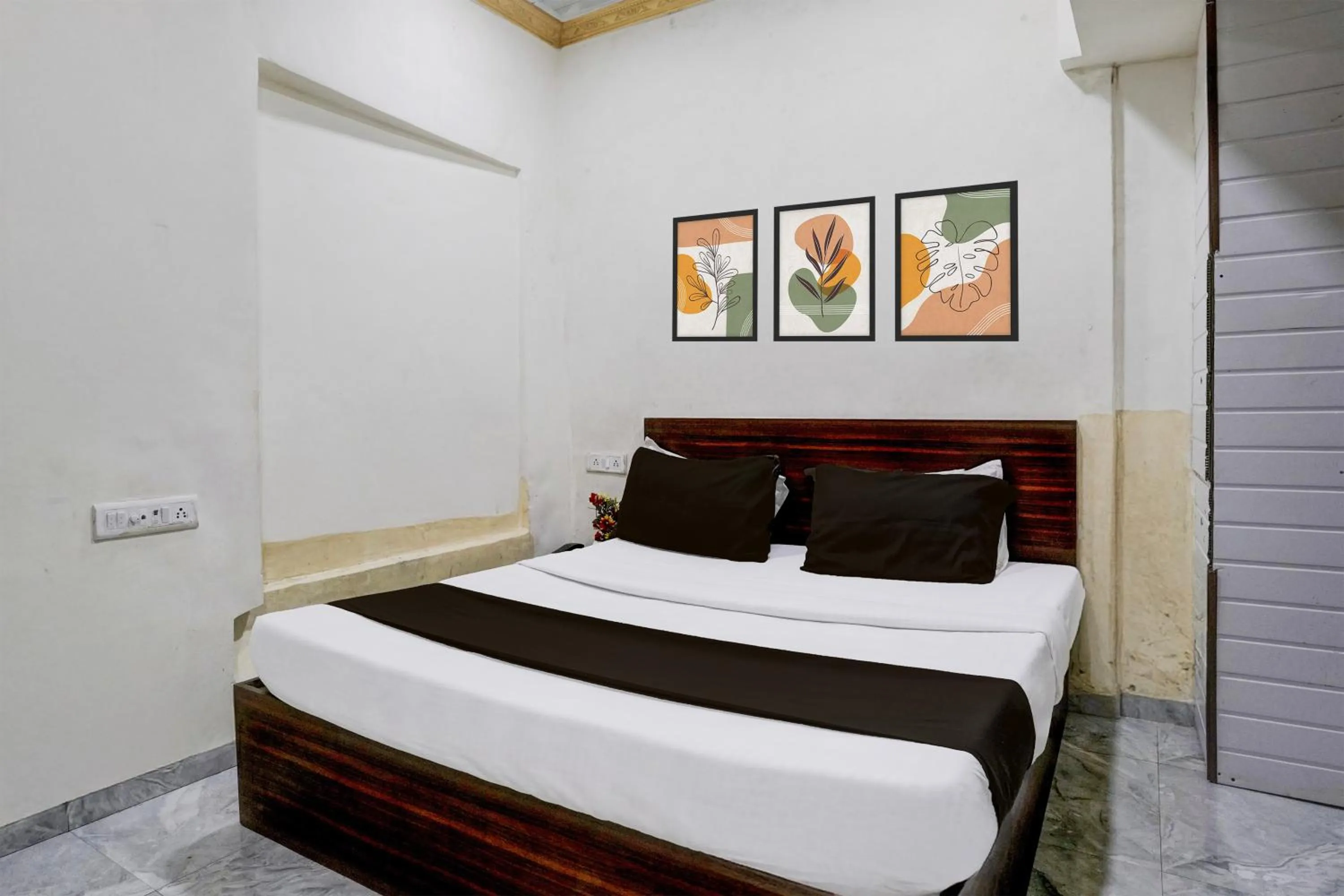 Bedroom, Bed in Hotel O Grand Villa