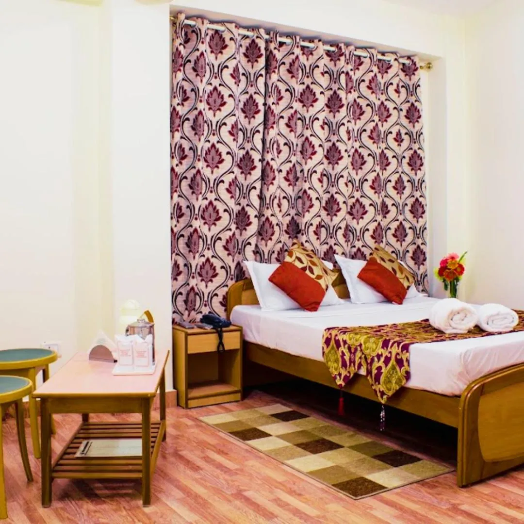 Bedroom, Bed in Hotel Renam