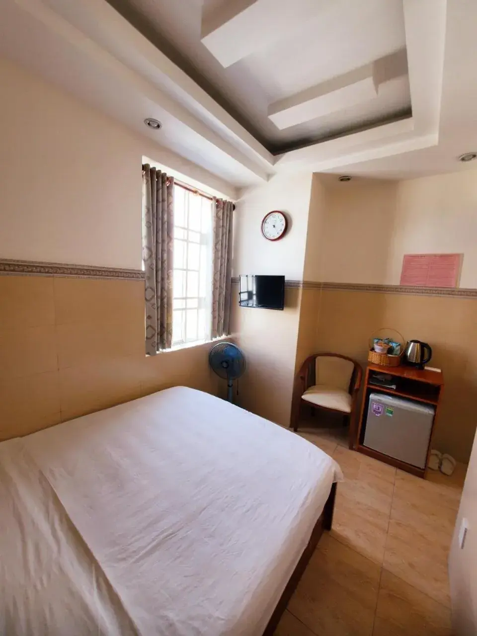 Standard King Room in Thanh An Hotel Standard King Room in Thanh An Hotel