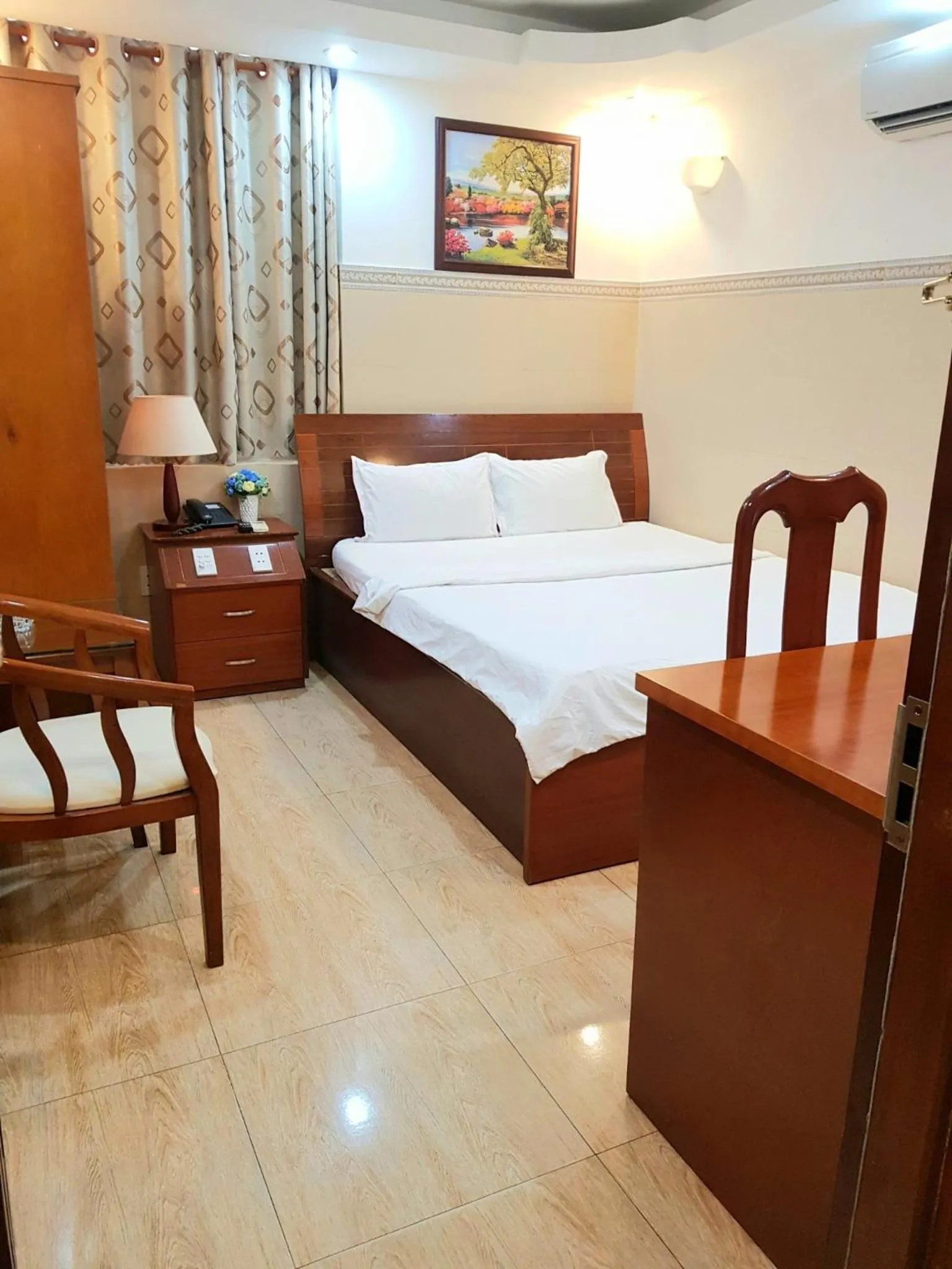 Photo of the whole room, Bed in Thanh An Hotel