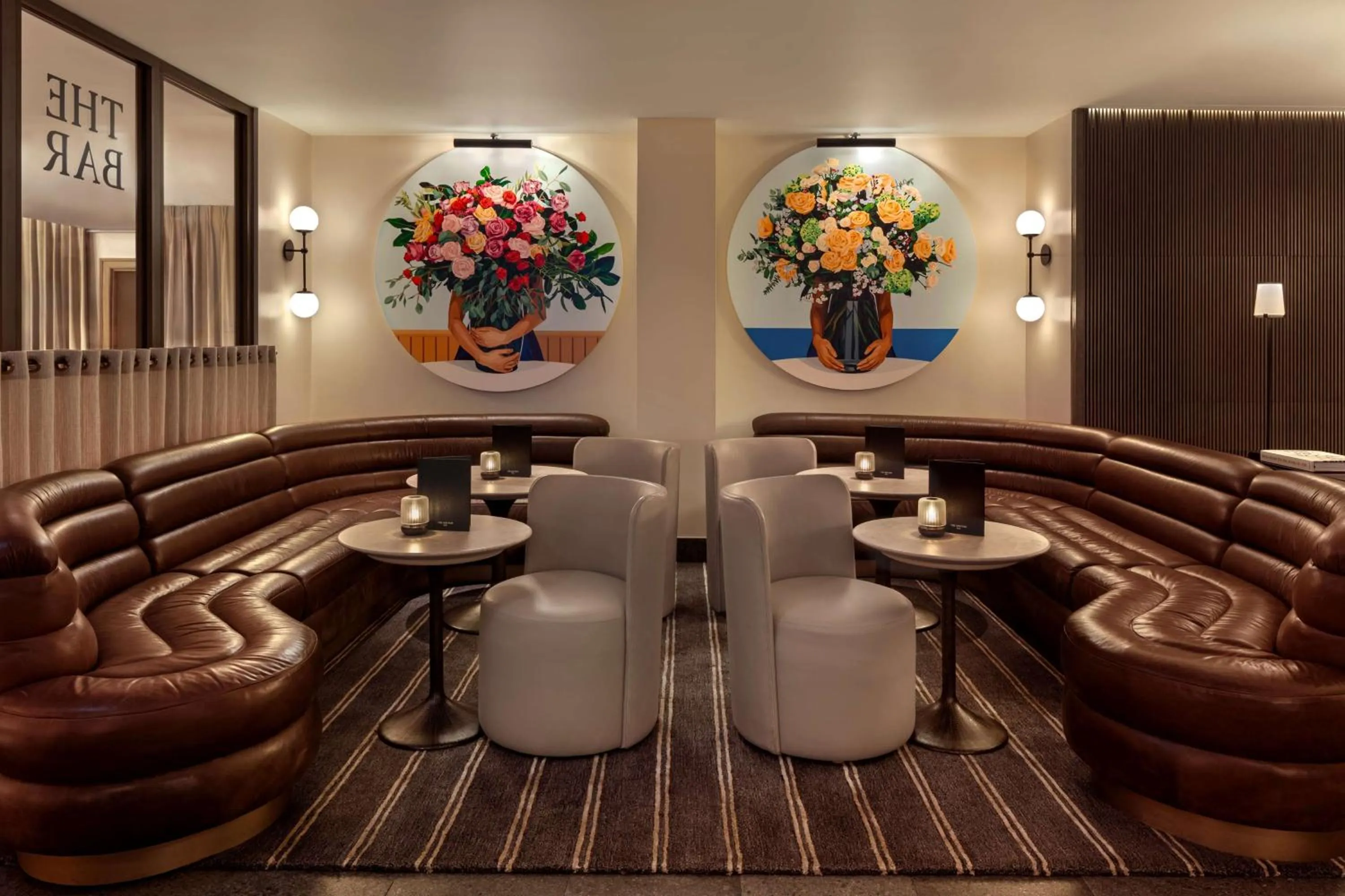 Lounge or bar in The May Fair, A Radisson Collection Hotel, Mayfair London
