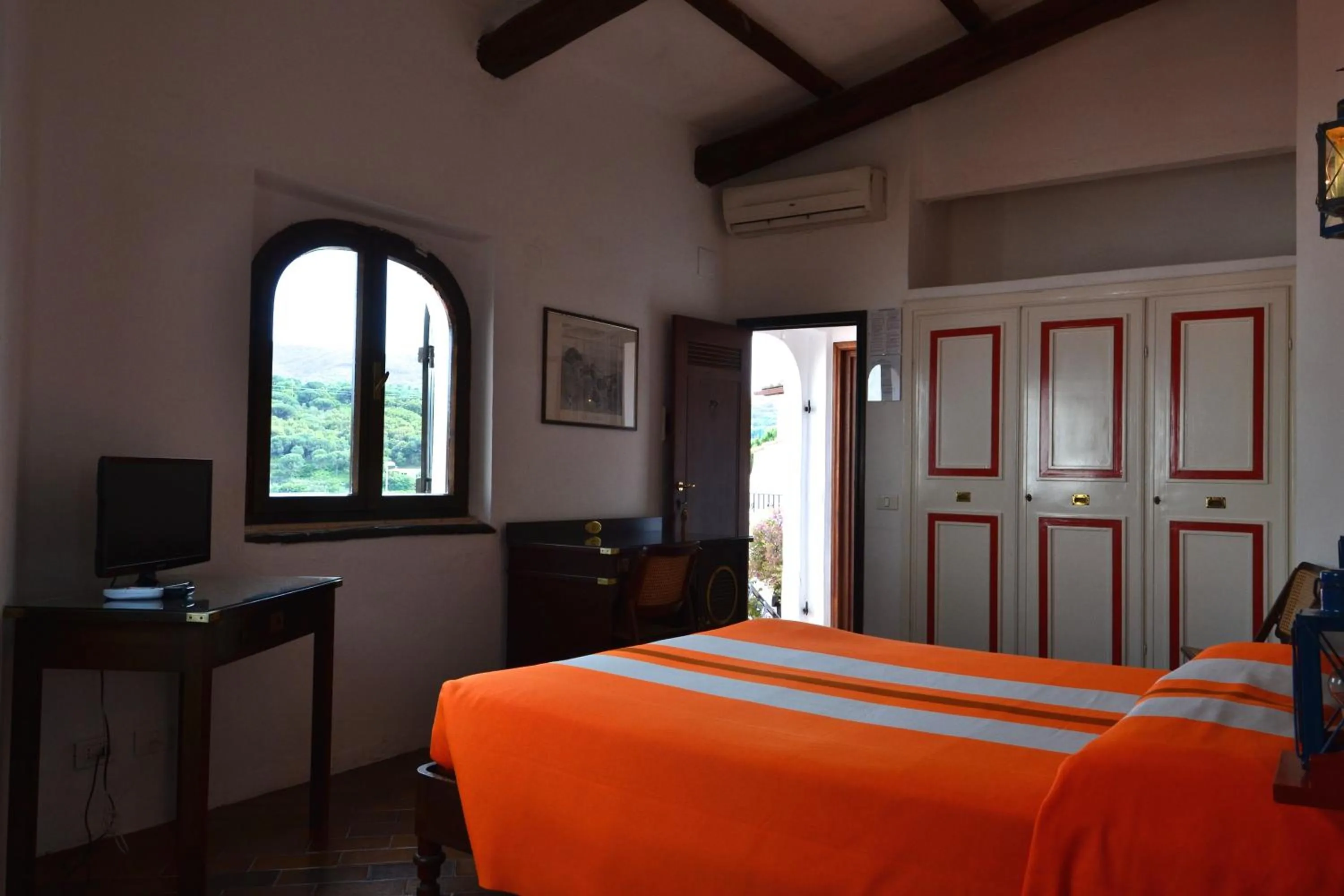 Bedroom, Bed in Hotel Cala di Mola