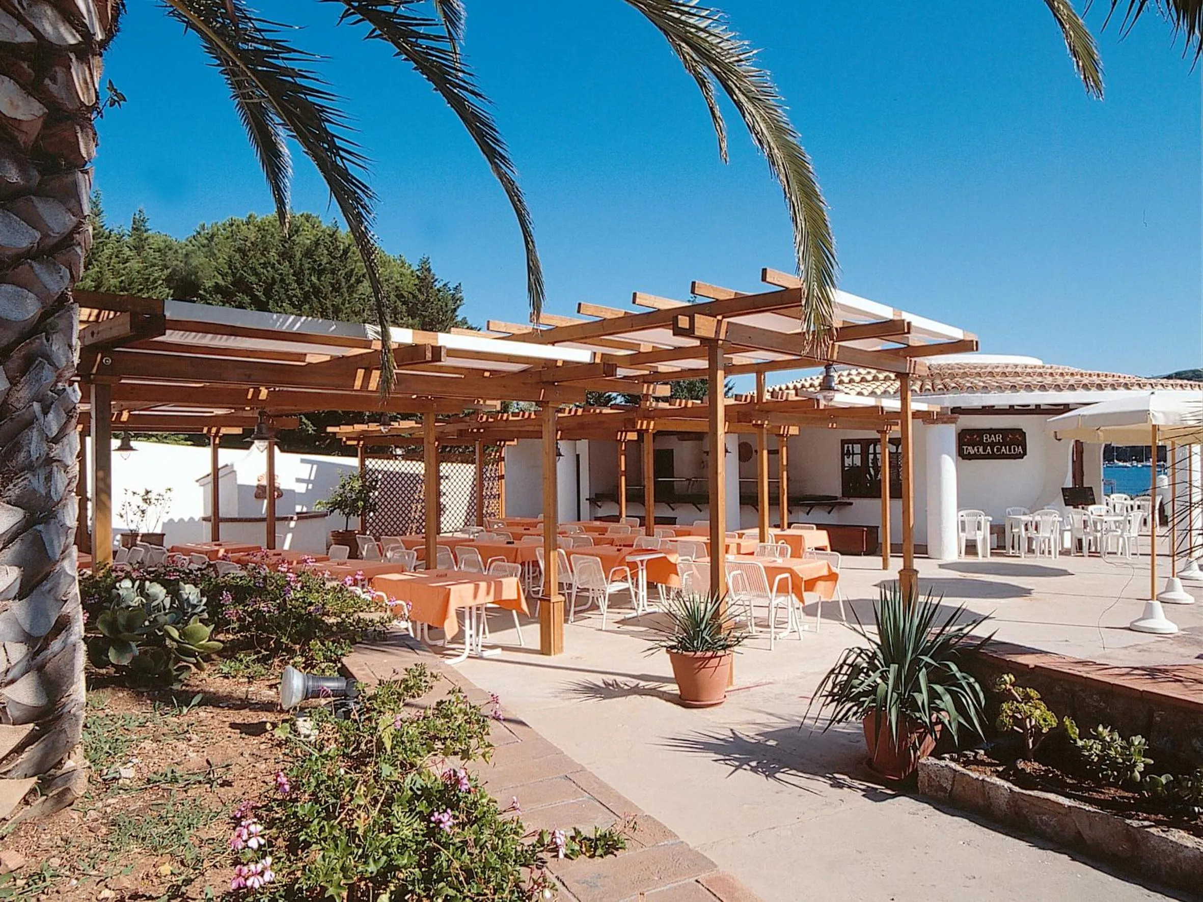 Restaurant/places to eat in Hotel Cala di Mola