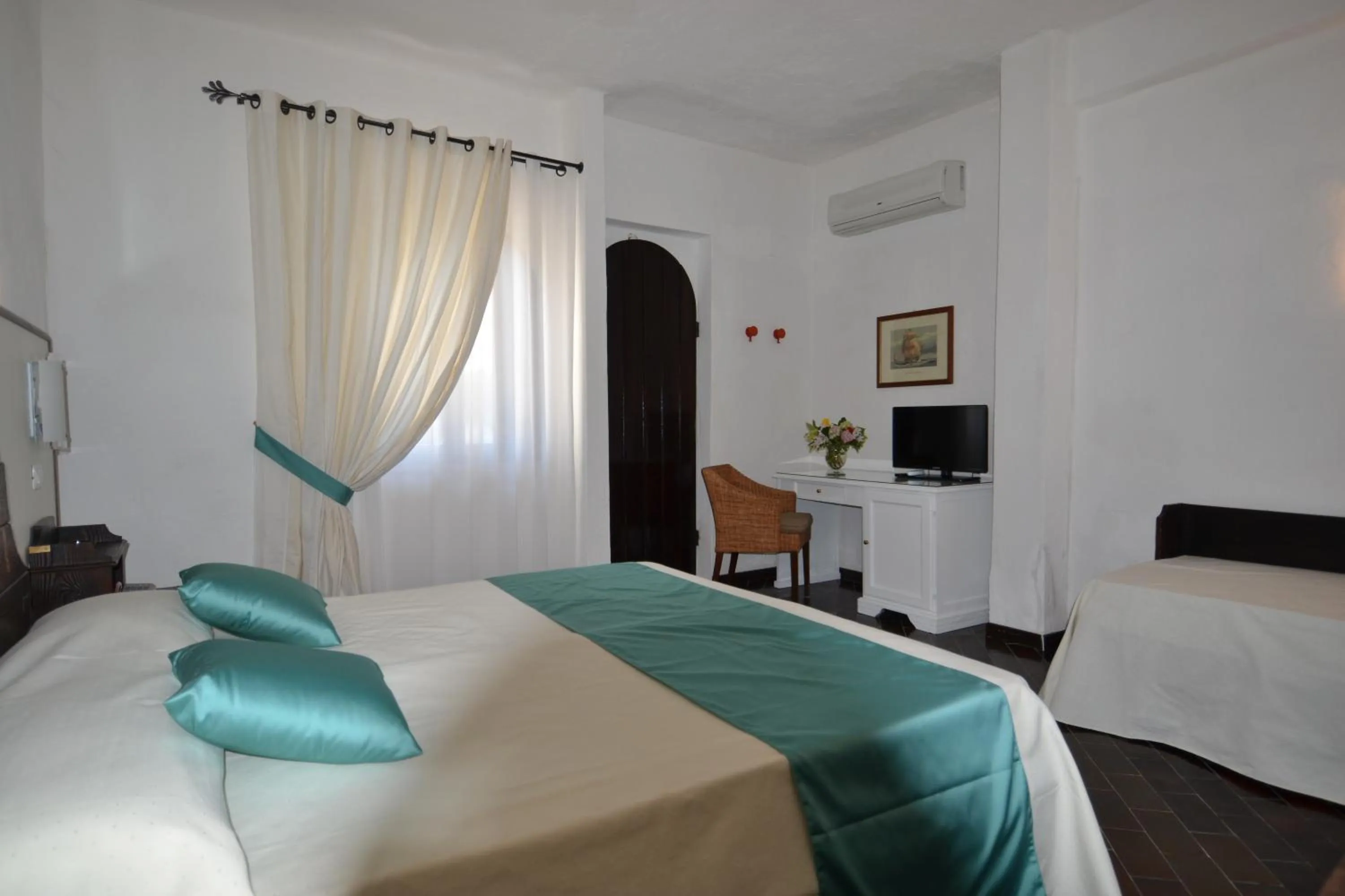 Bedroom, Bed in Hotel Cala di Mola