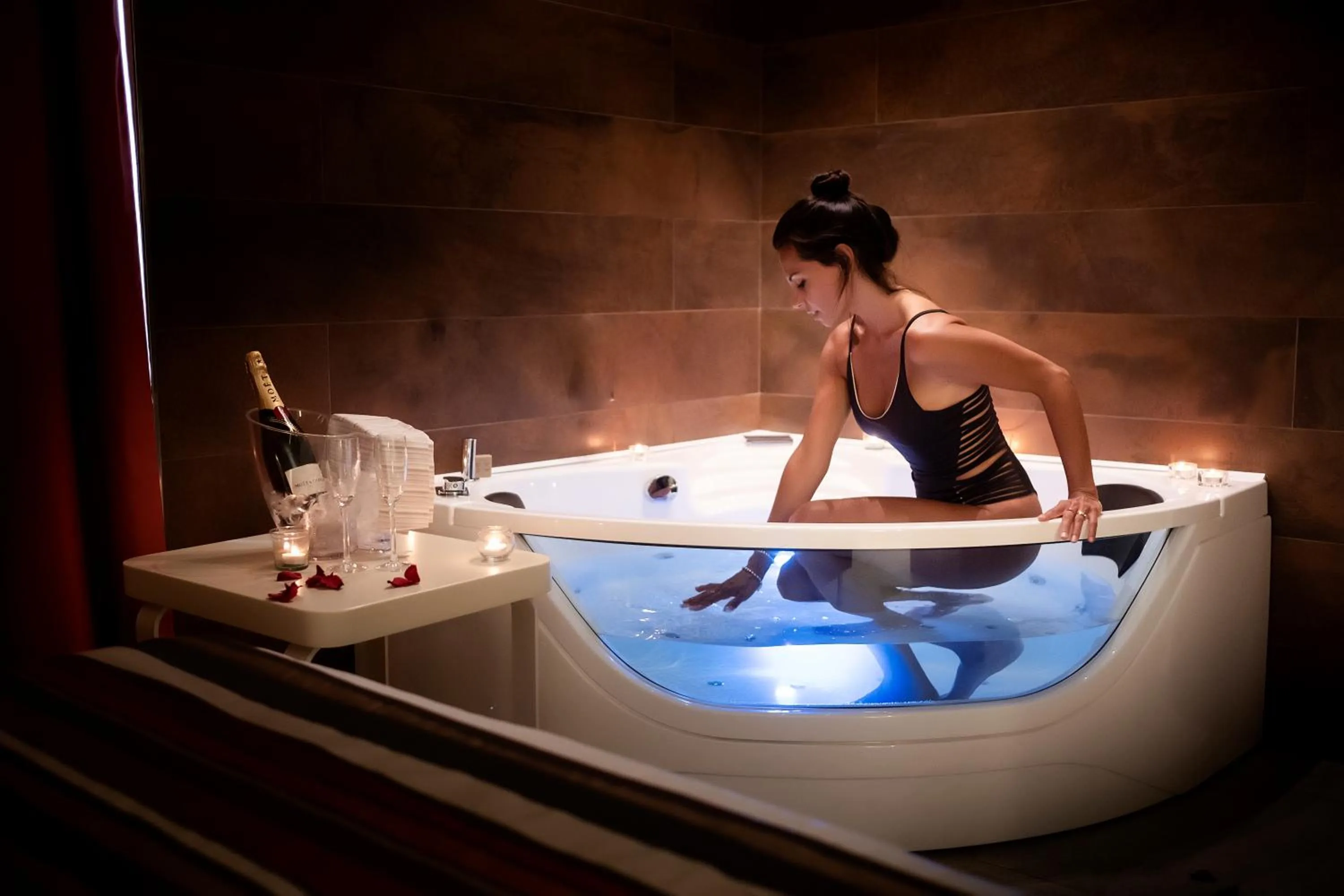 Hot Tub in Hotel Aria
