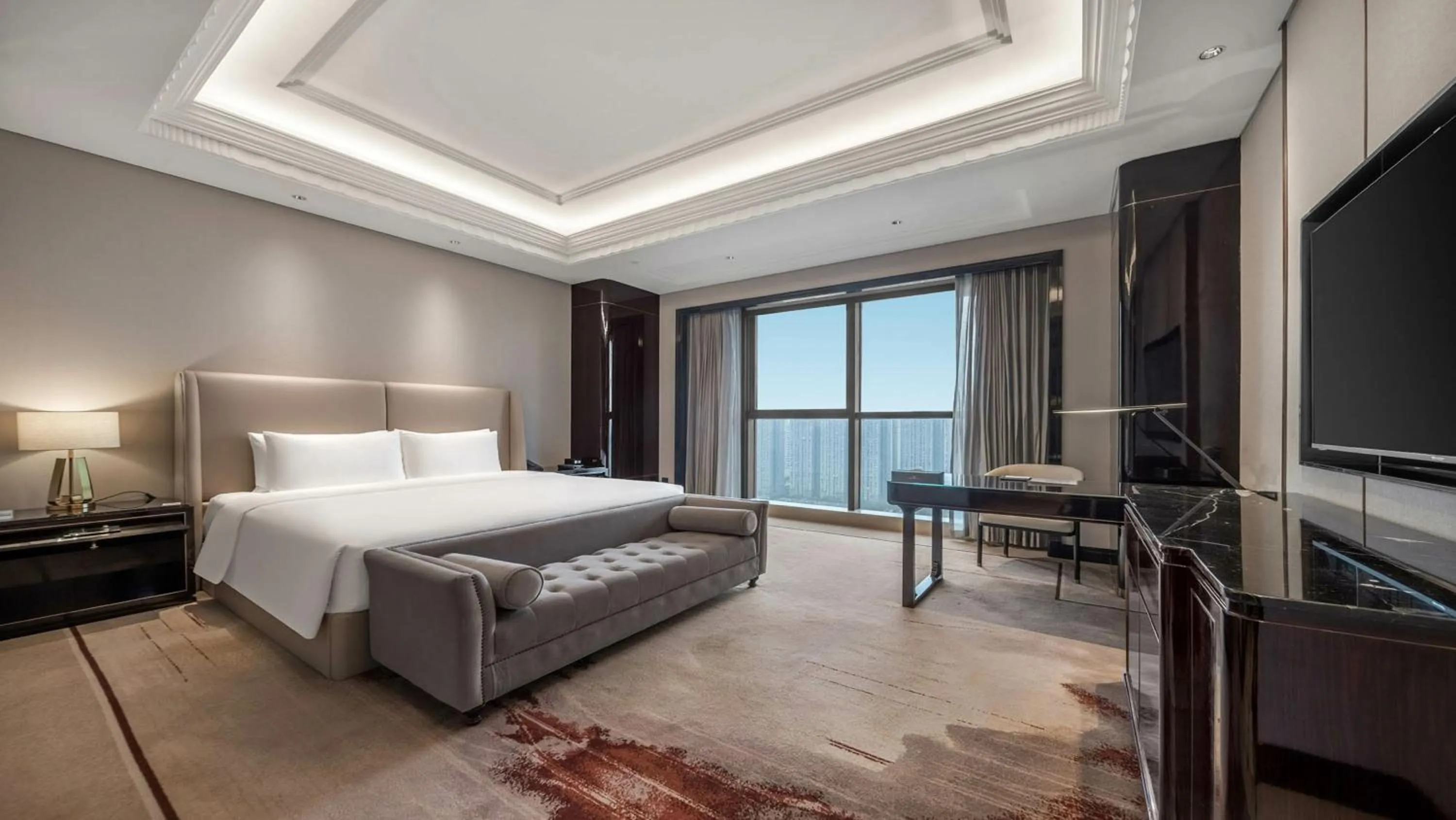 Bedroom, Bed in Crowne Plaza Chengdu Tianfu New Area by IHG