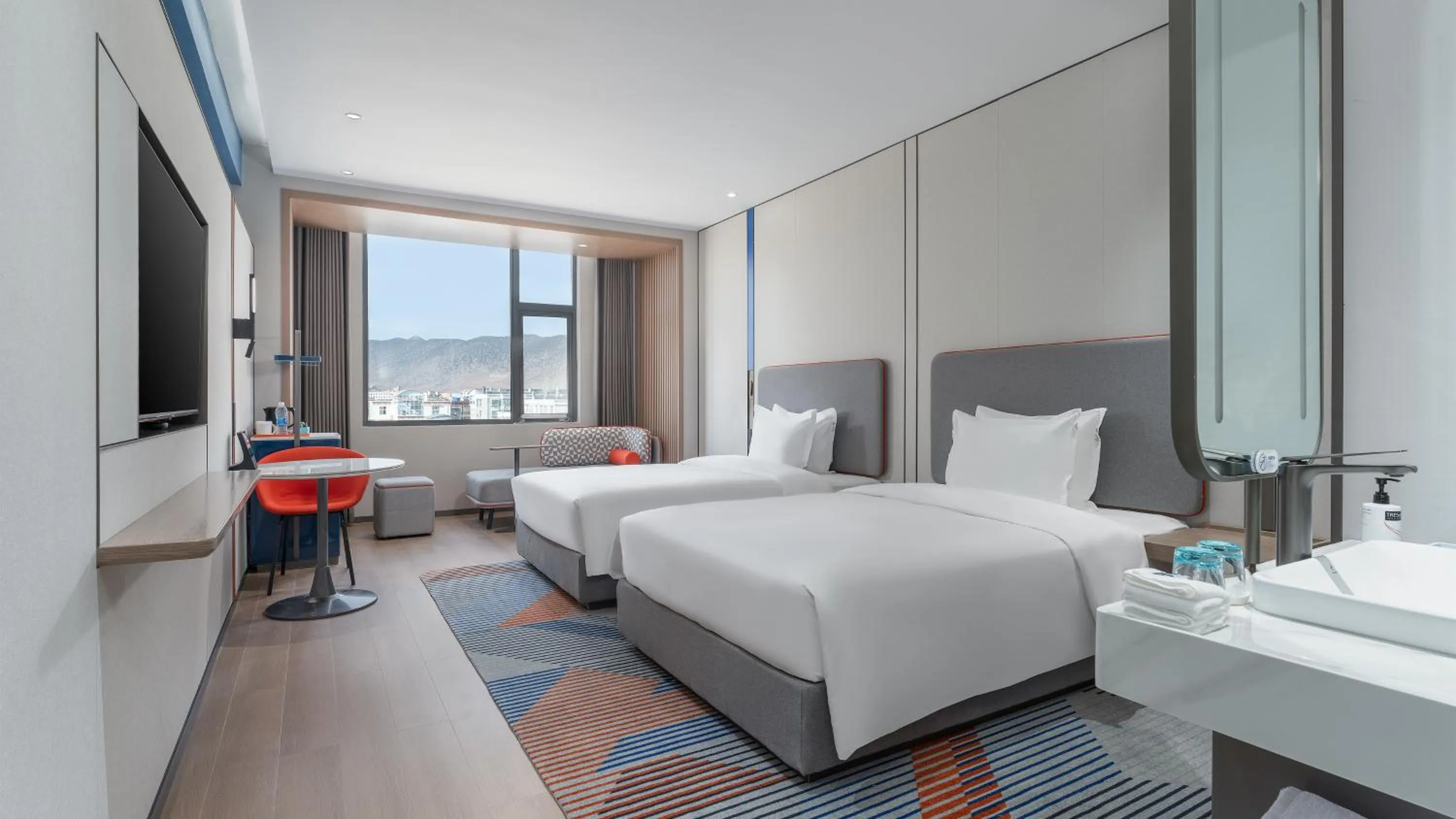 Photo of the whole room in Holiday Inn Express Shangri-La by IHG