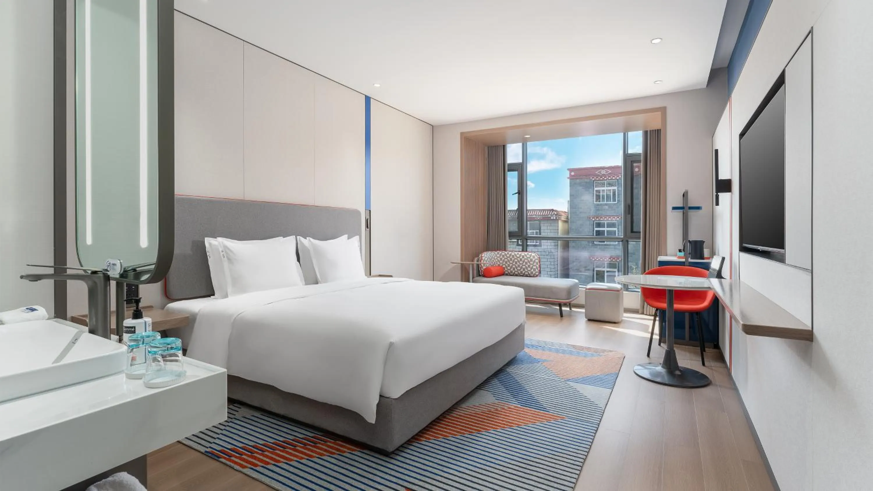 Photo of the whole room in Holiday Inn Express Shangri-La by IHG