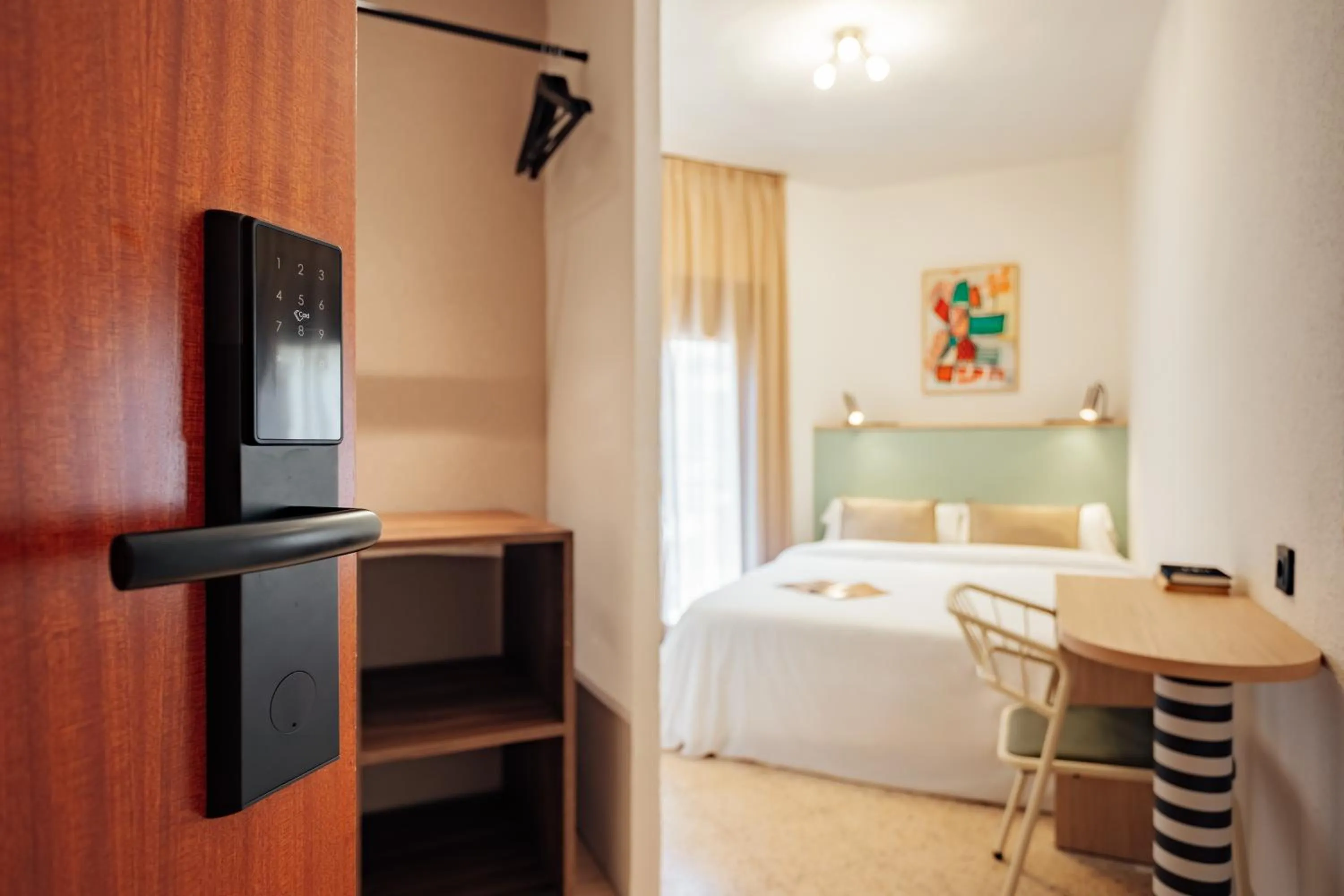 Bedroom, Bed in Hotel Robson - Smart Hotel