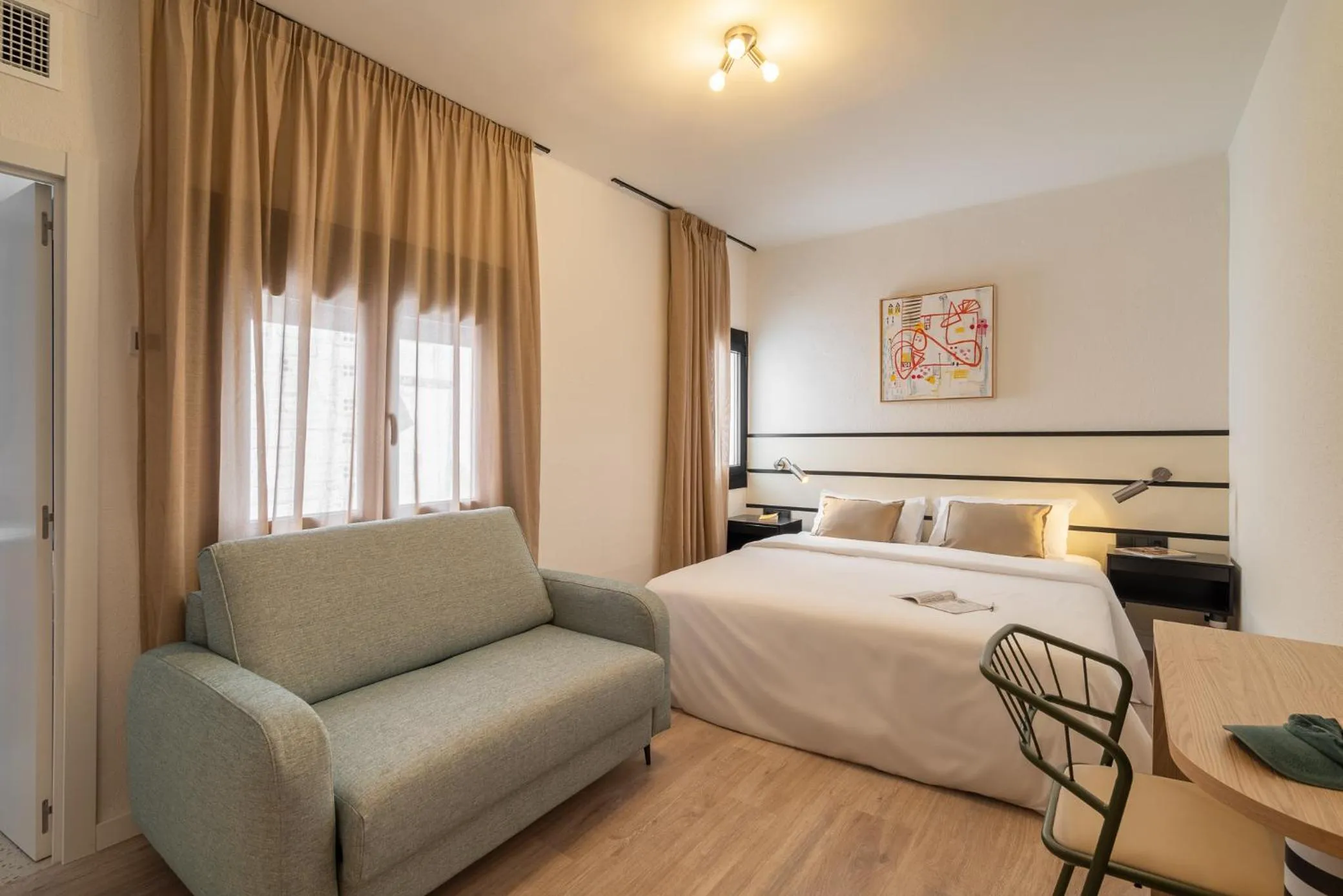 Bedroom, Bed in Hotel Robson - Smart Hotel