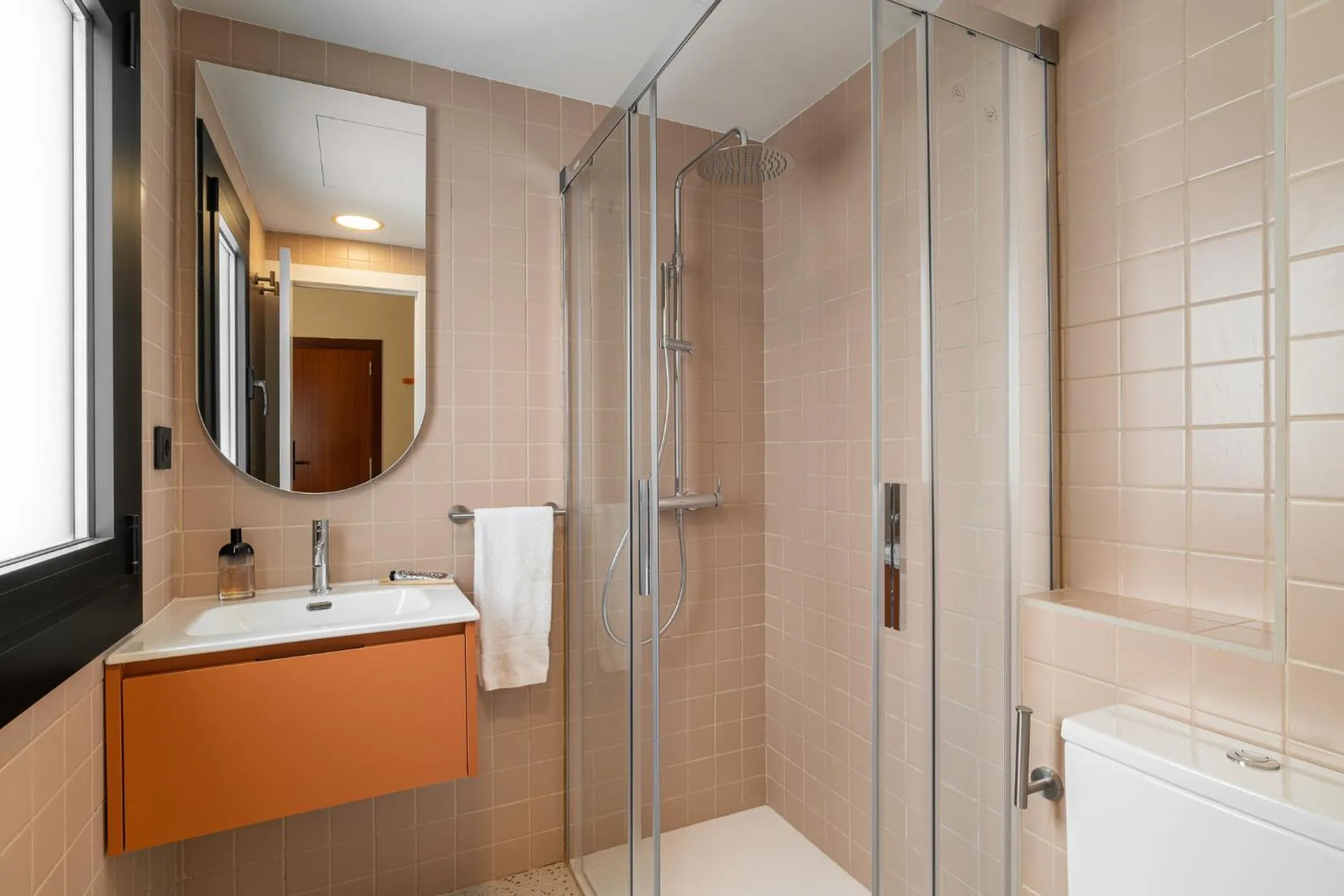 Bathroom in Hotel Robson - Smart Hotel