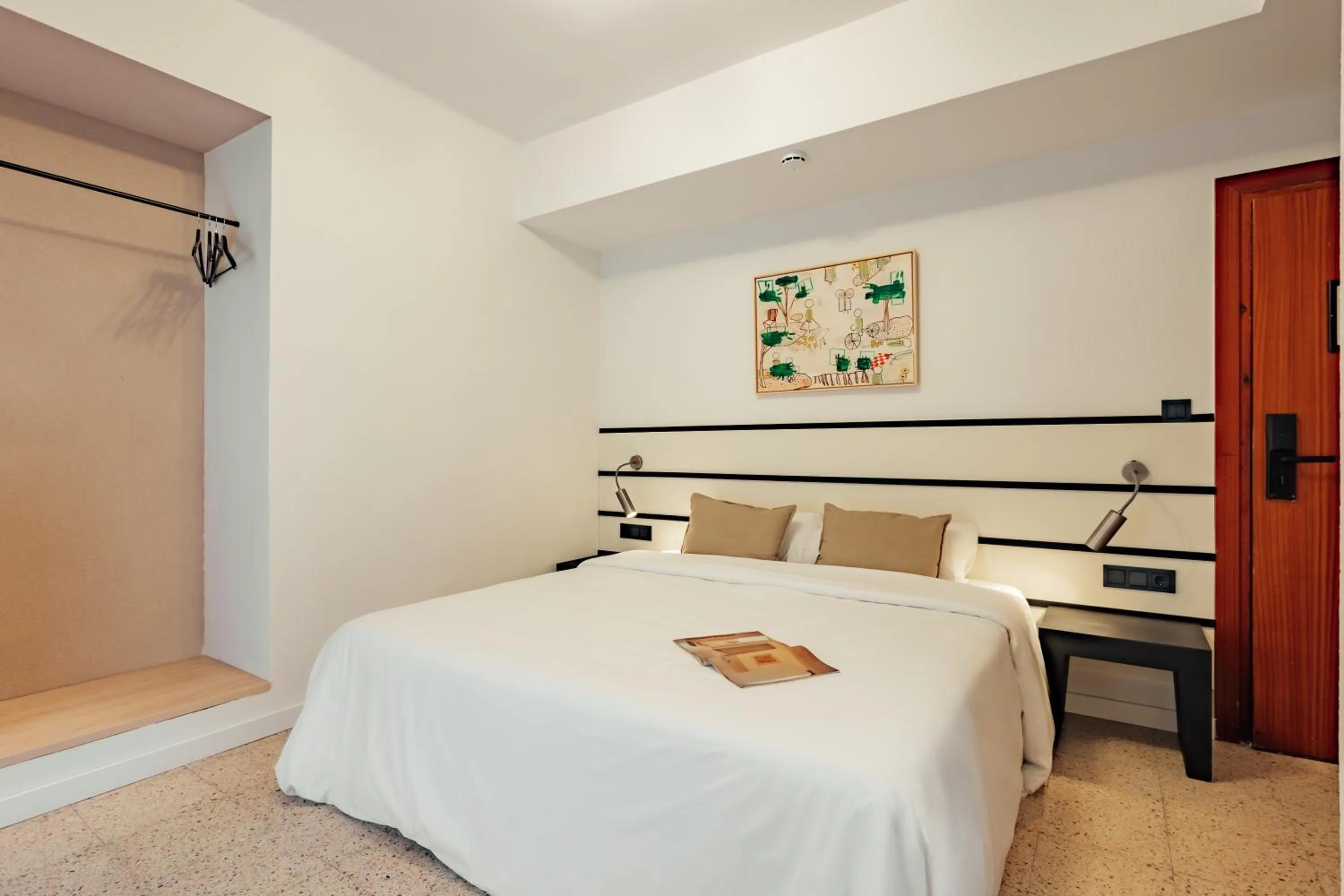 Bedroom, Bed in Hotel Robson - Smart Hotel