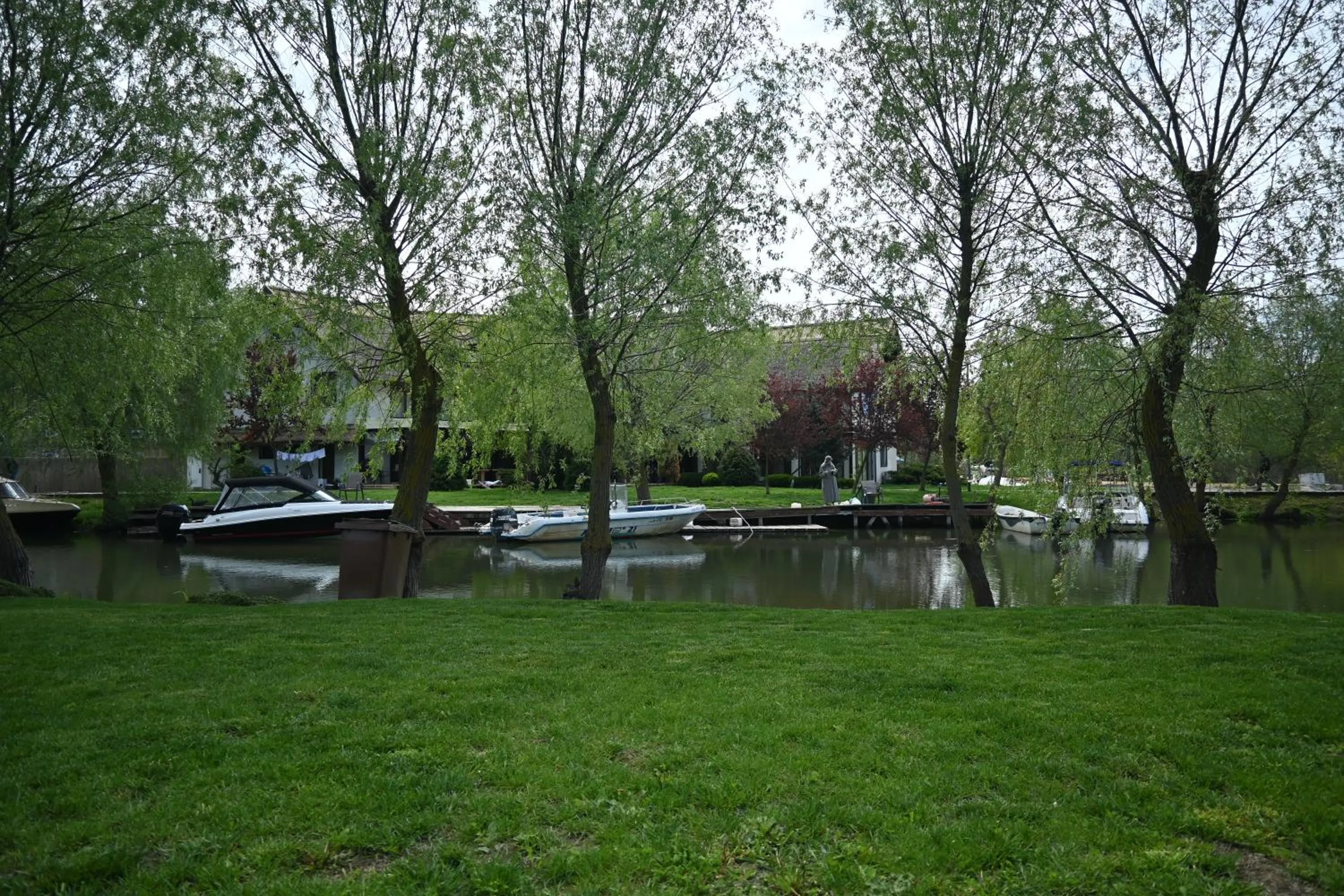 Lake view in Egreta By Hoxton