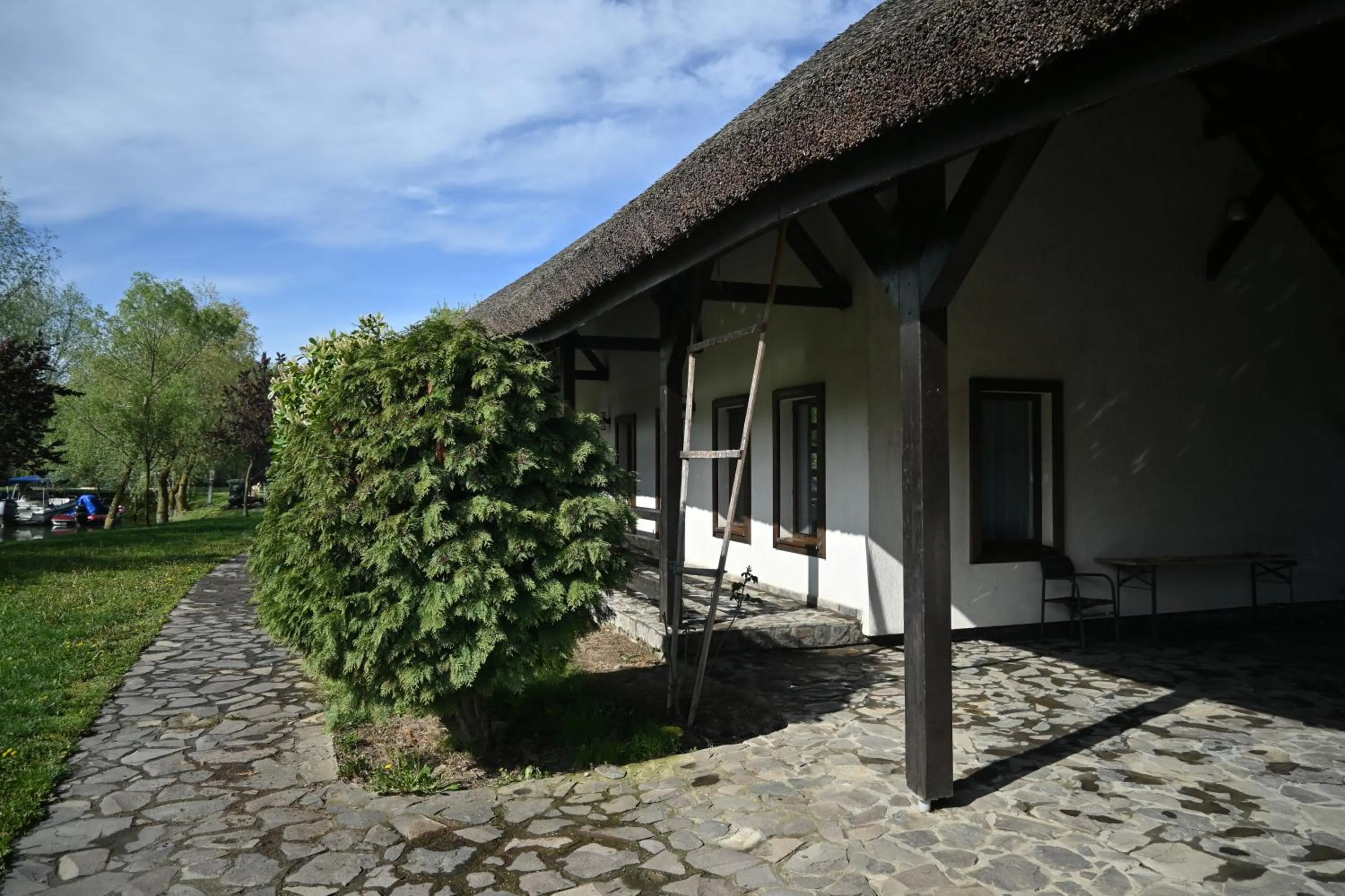 Property building in Egreta By Hoxton