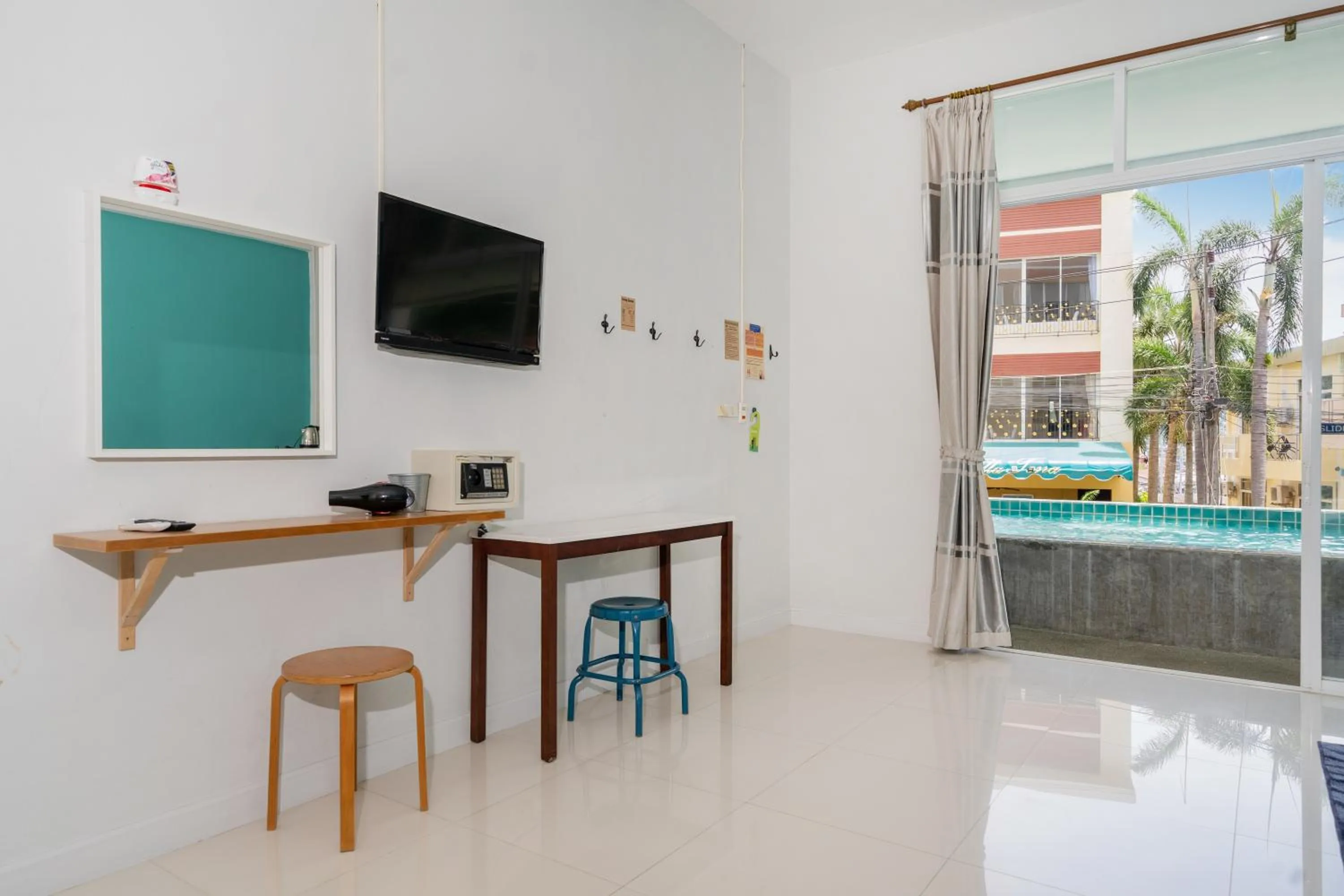 TV and multimedia in Kata Sea Boutique