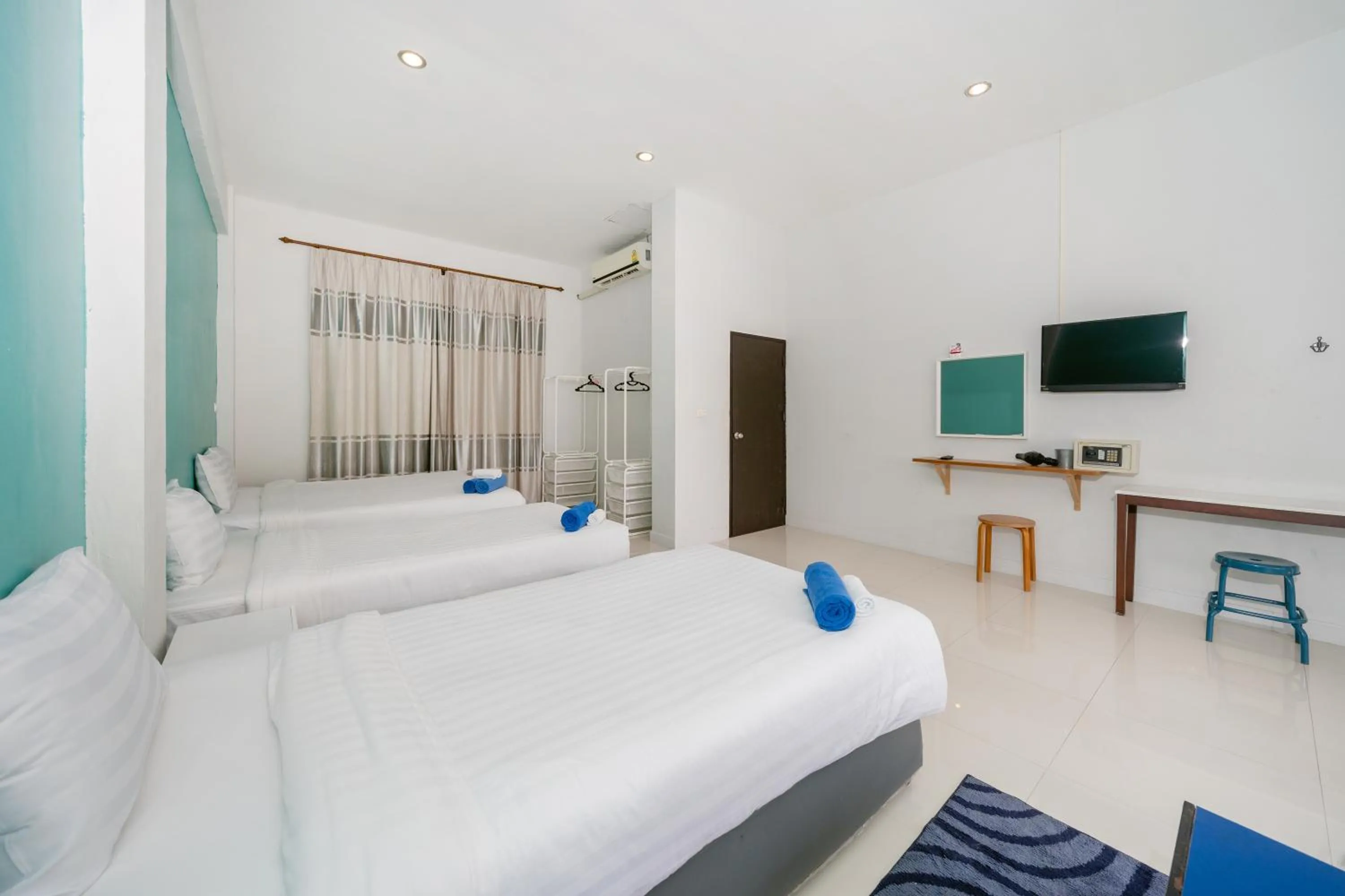 Bedroom, Bed in Kata Sea Boutique