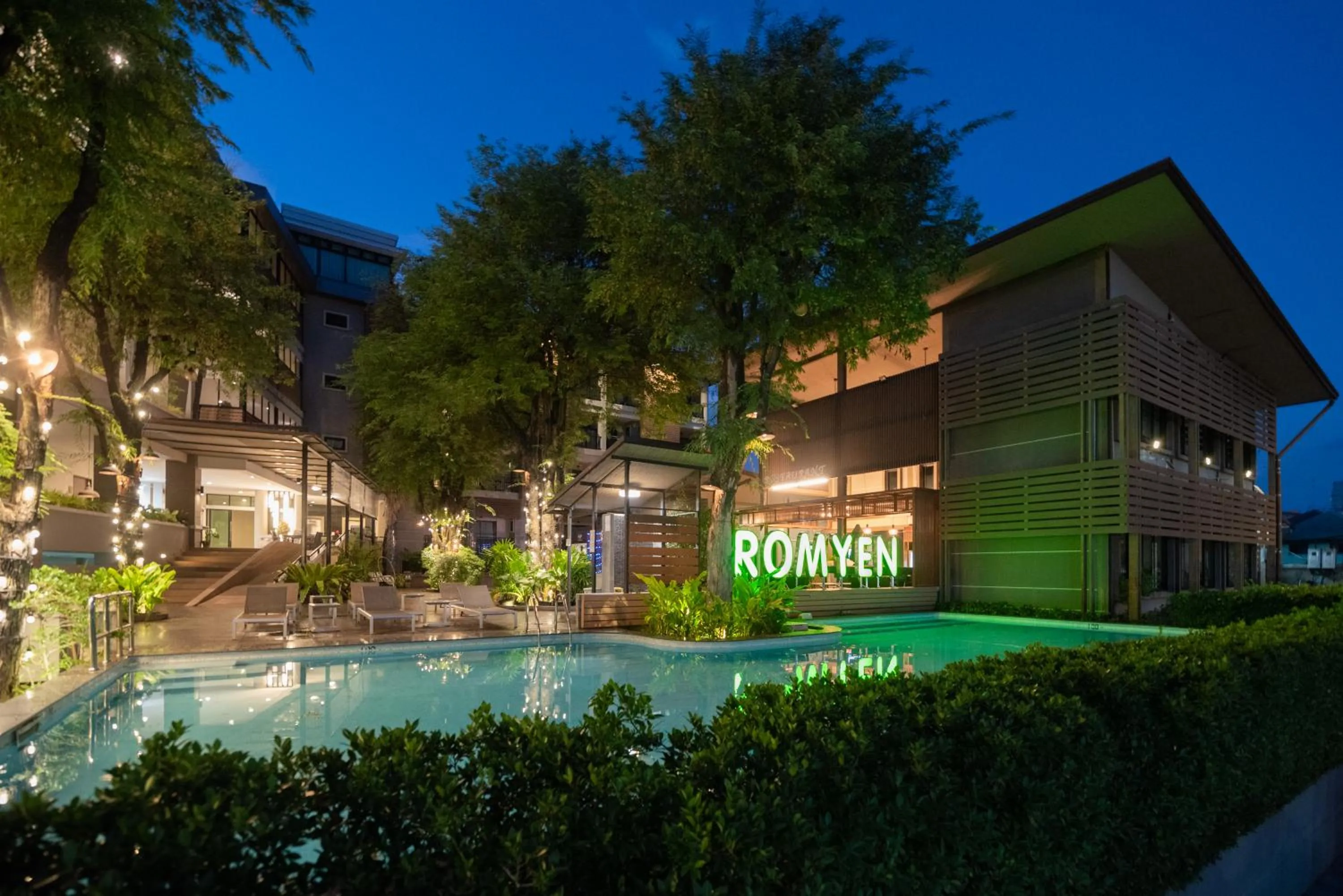Facade/entrance in Romyen Garden Place
