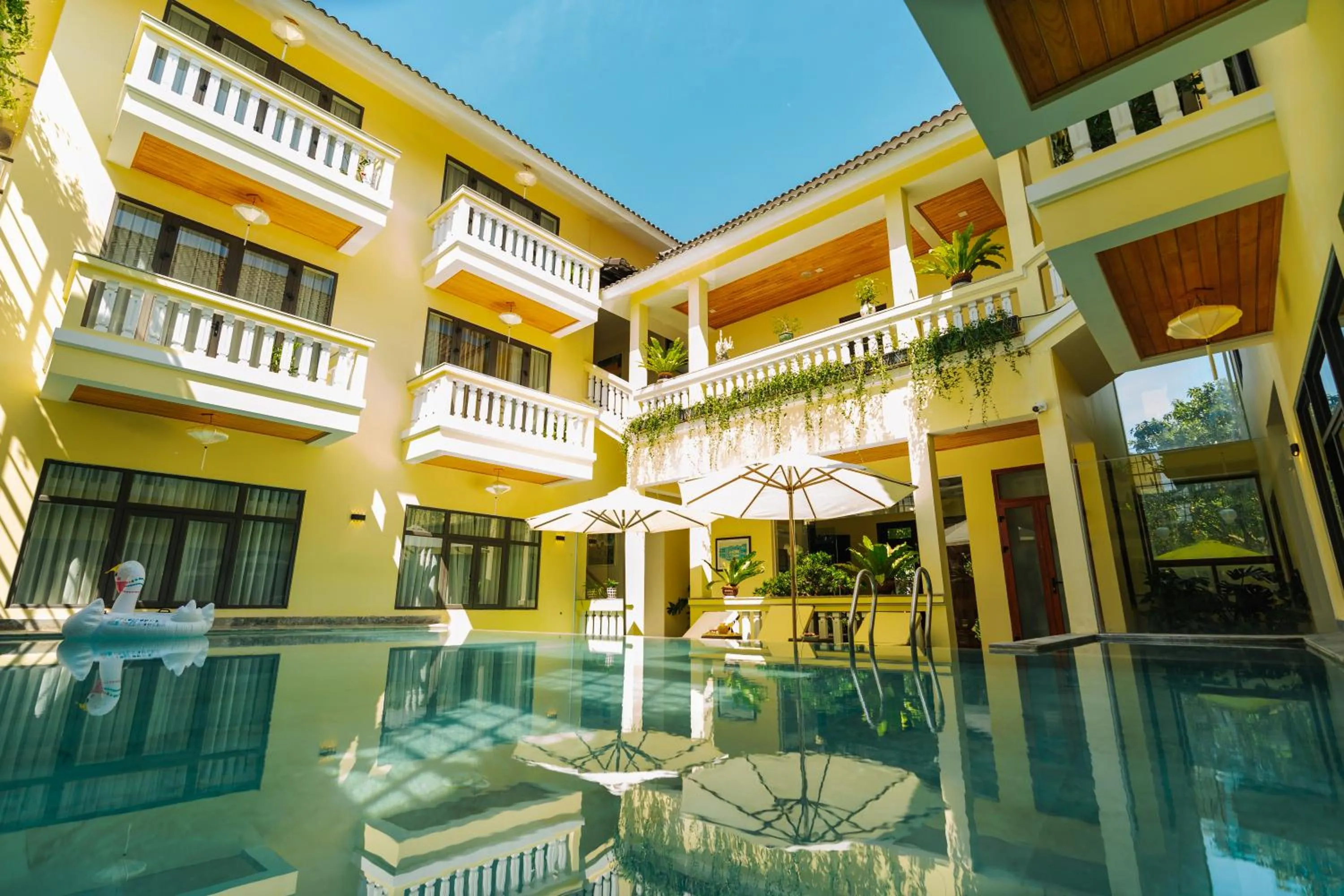 Swimming pool in Ancient Haven - Central Boutique Hotel