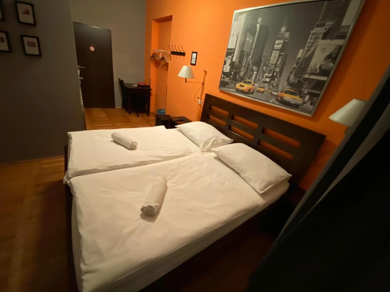 Bedroom, Bed in Central Station Studios