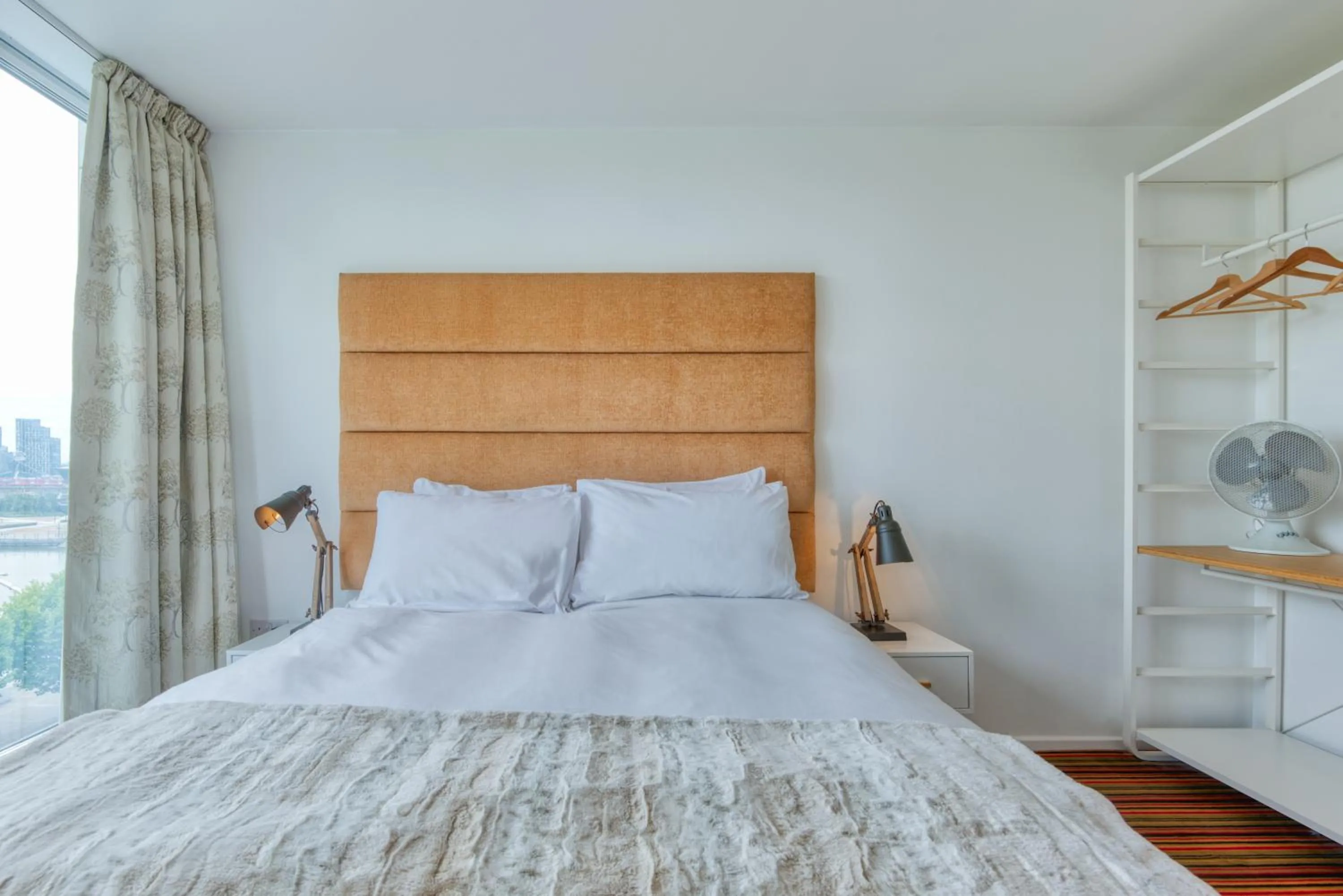 Bed in Austin David Apartments ExCeL