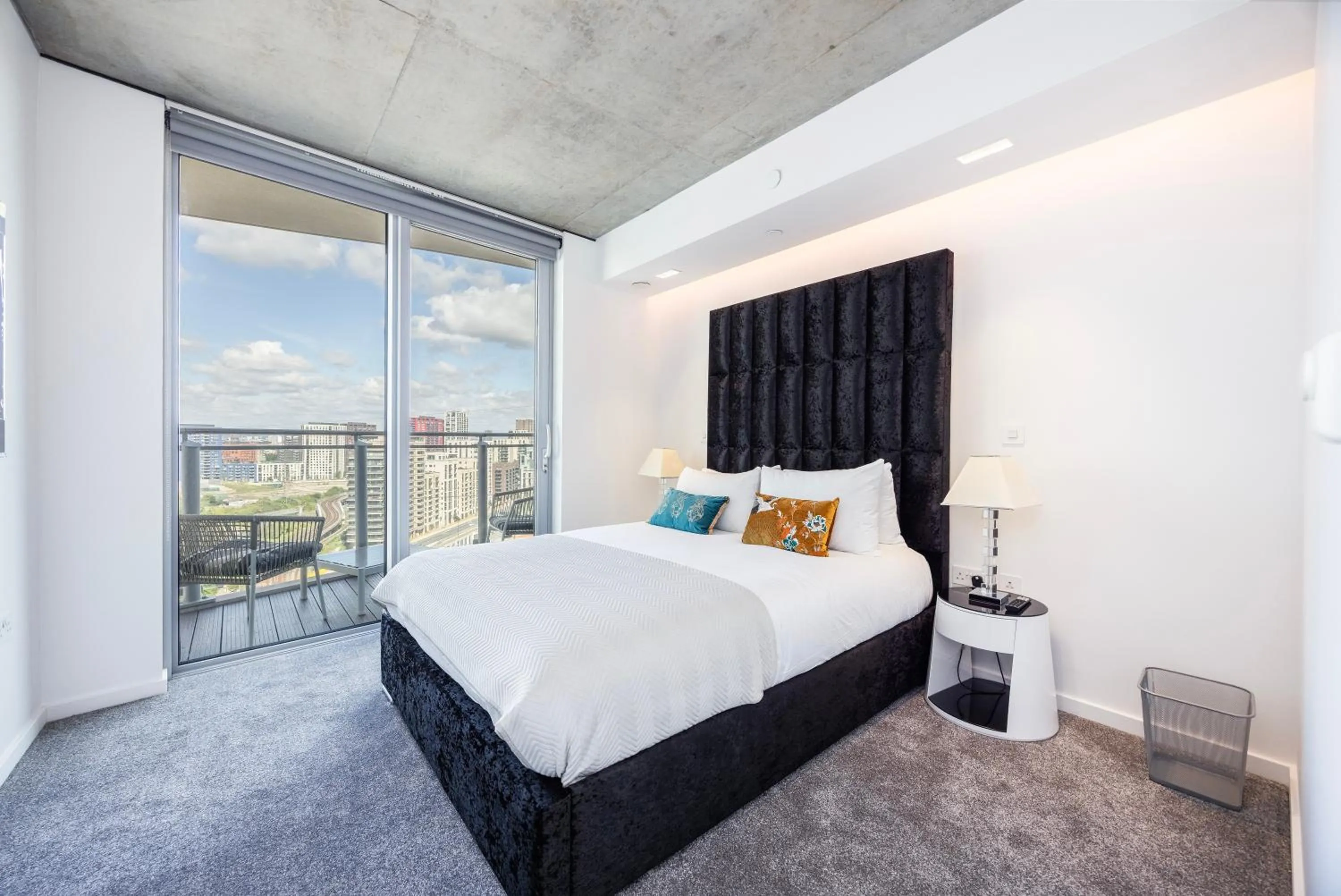 Bed in Austin David Apartments ExCeL