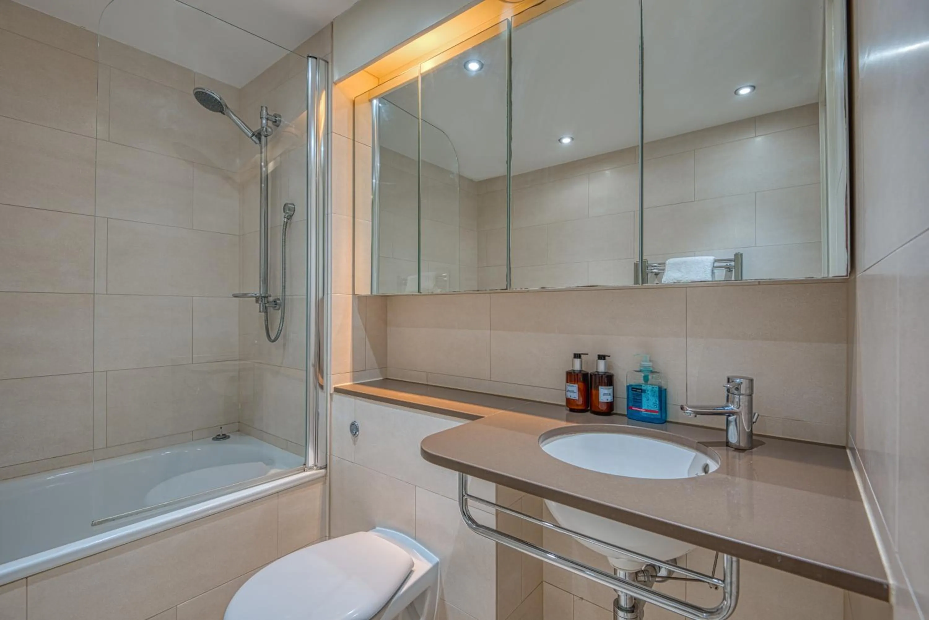 Bathroom in Austin David Apartments ExCeL