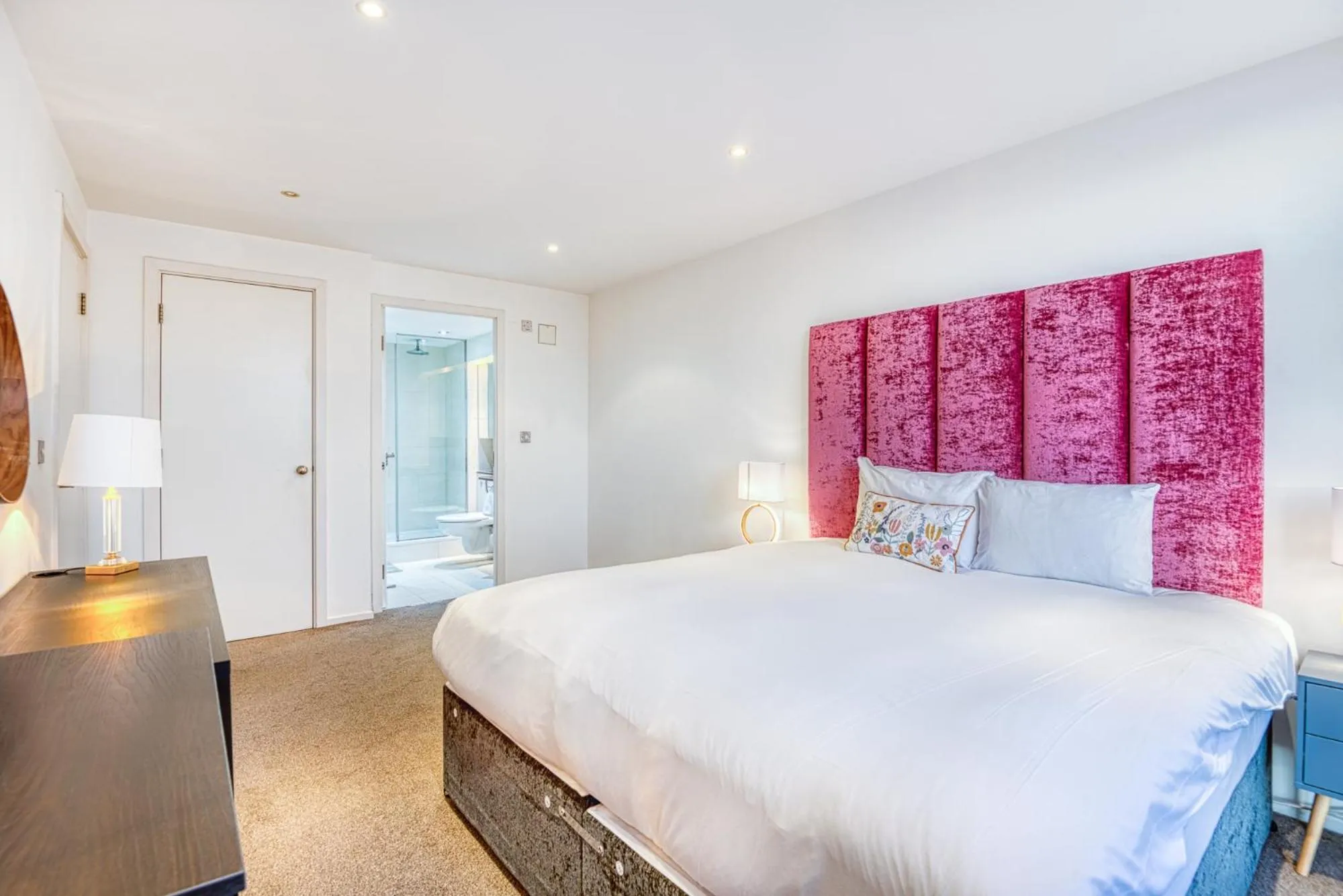 Bed in Austin David Apartments ExCeL