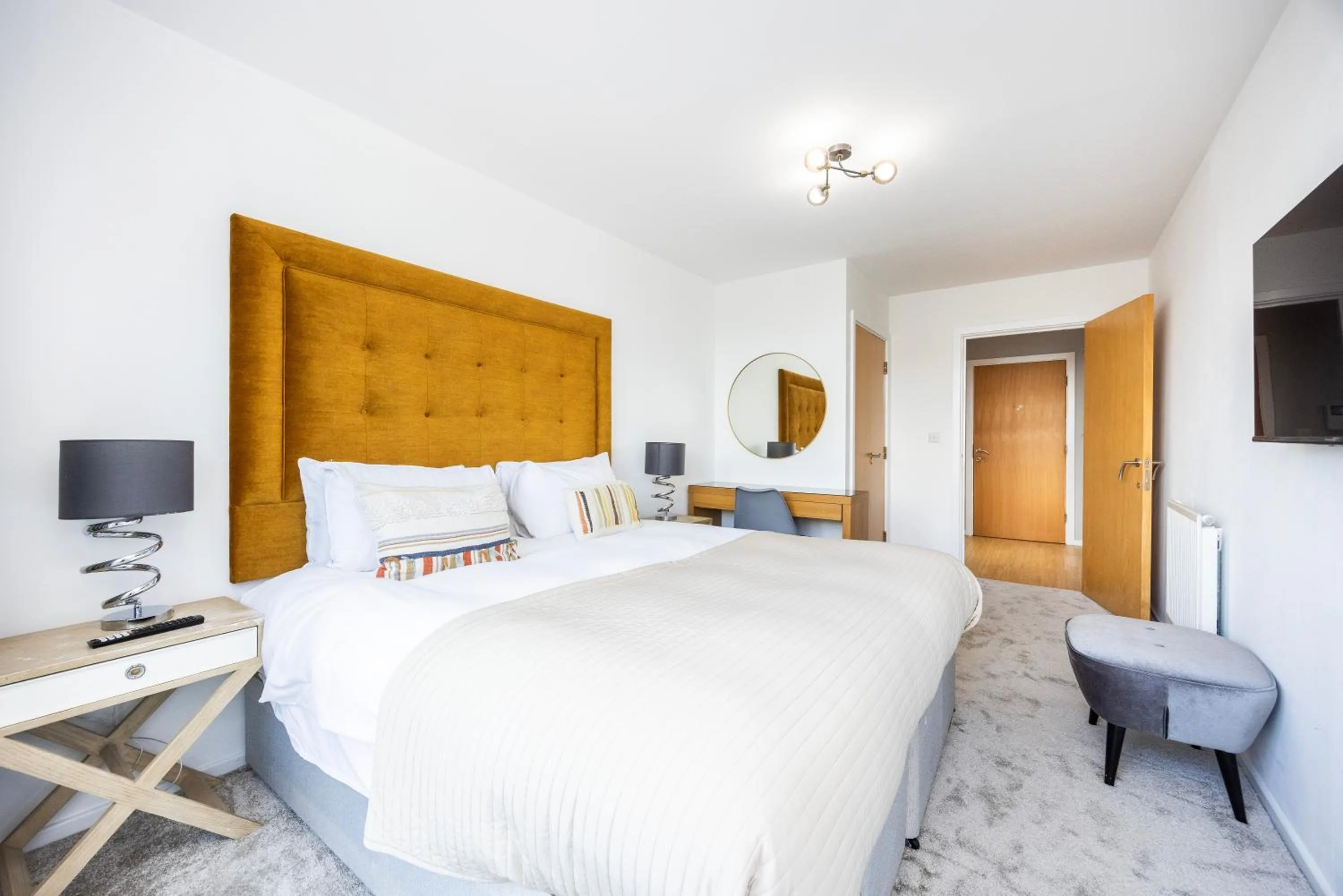 Bed in Austin David Apartments ExCeL