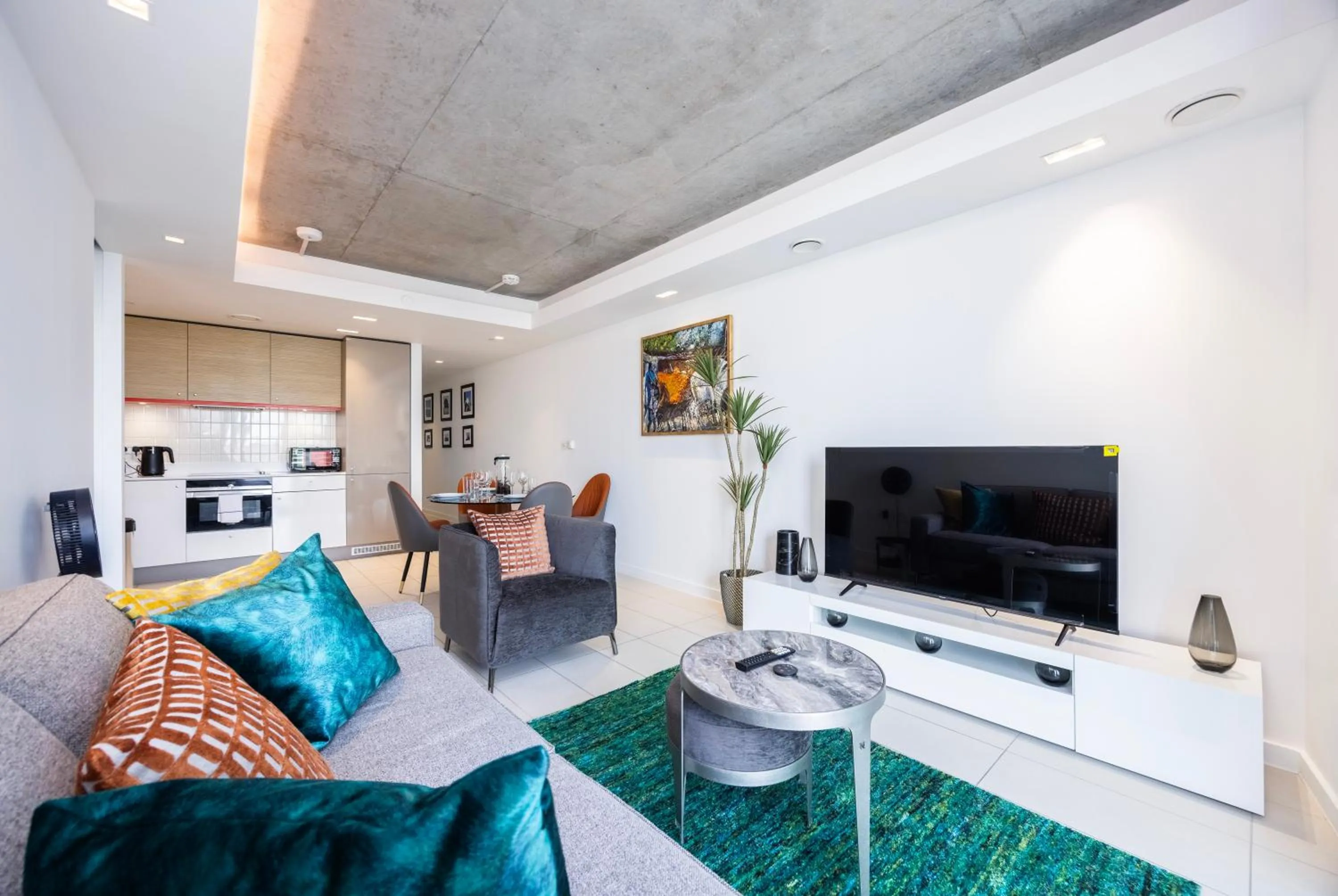 Kitchen or kitchenette in Austin David Apartments ExCeL