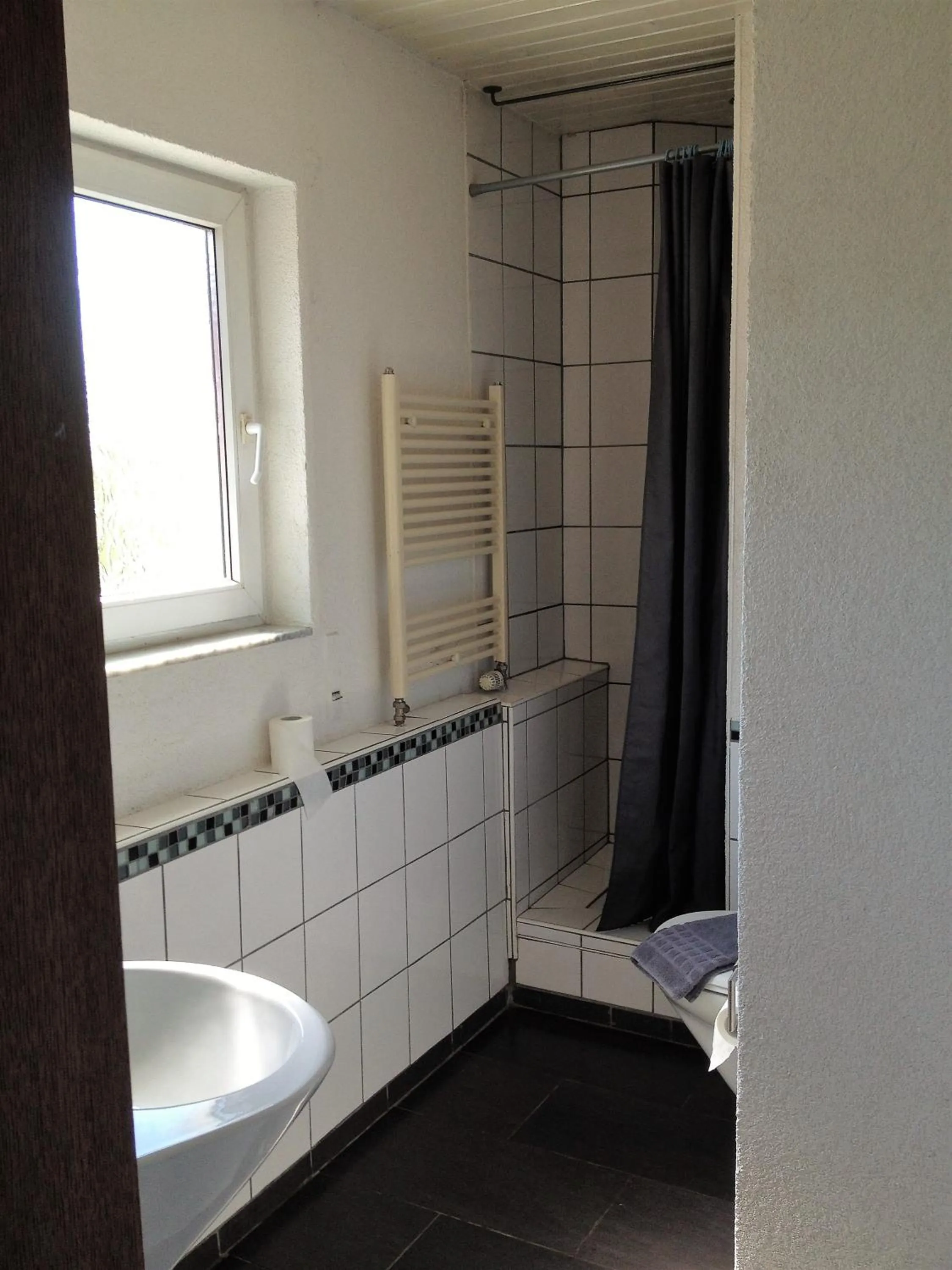 Bathroom in Hotel Saarland Lebach