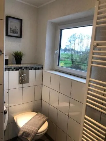 Toilet in Hotel Saarland Lebach