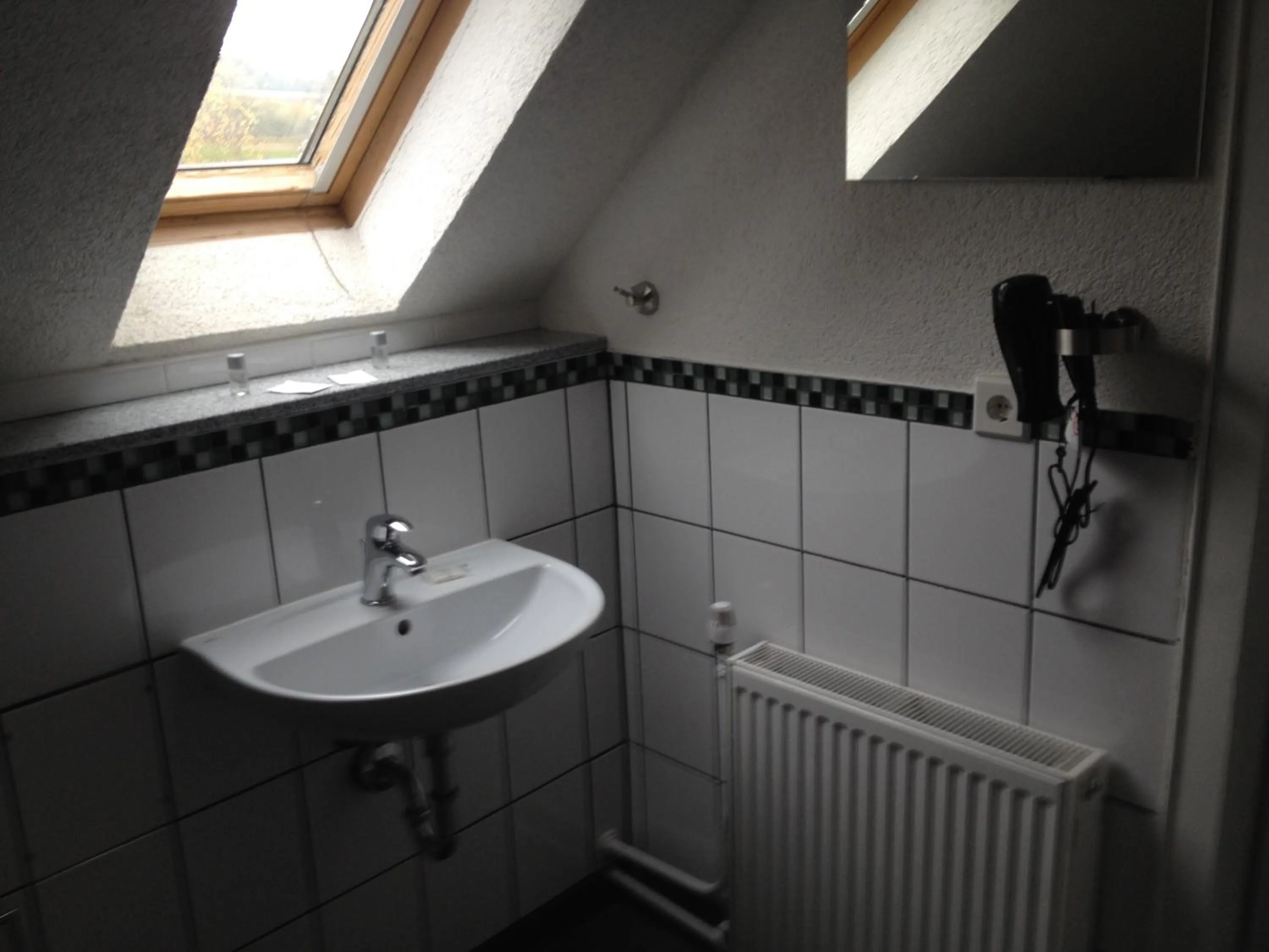 Bathroom in Hotel Saarland Lebach