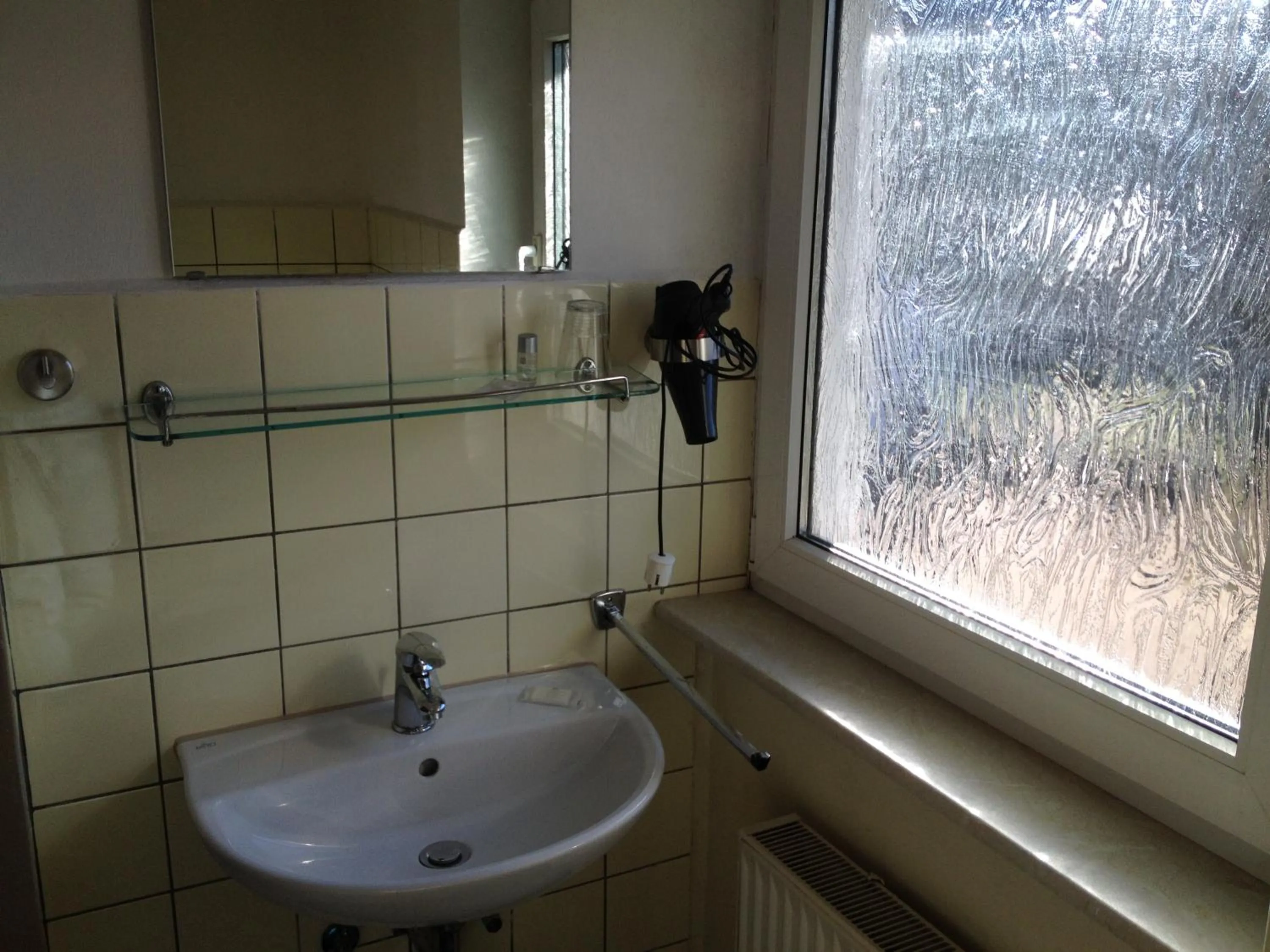 Bathroom in Hotel Saarland Lebach