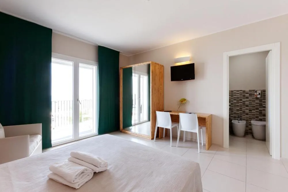 Bed in Hotel la Spiaggia