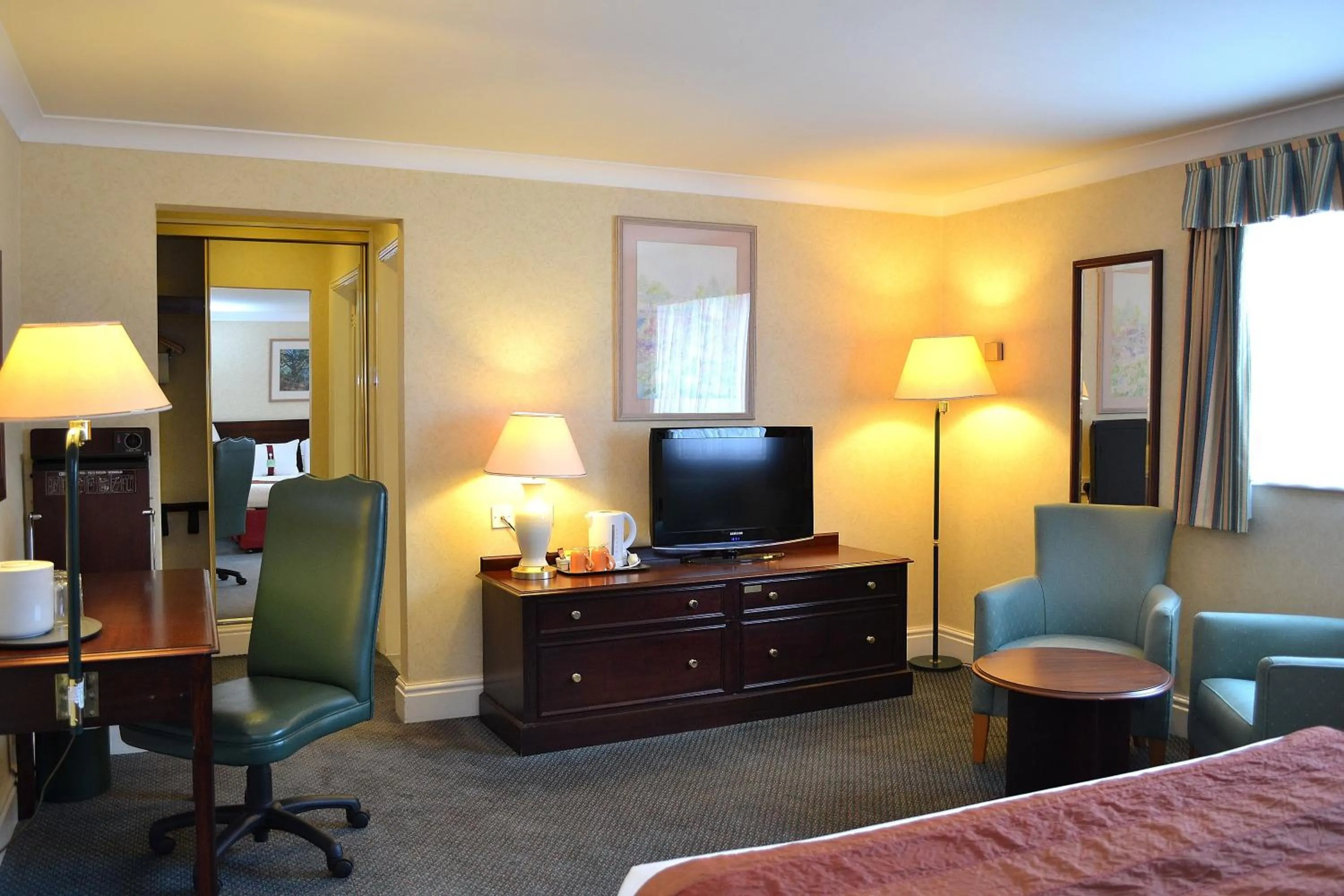 TV and multimedia in Citrus Hotel Coventry South by Compass Hospitality