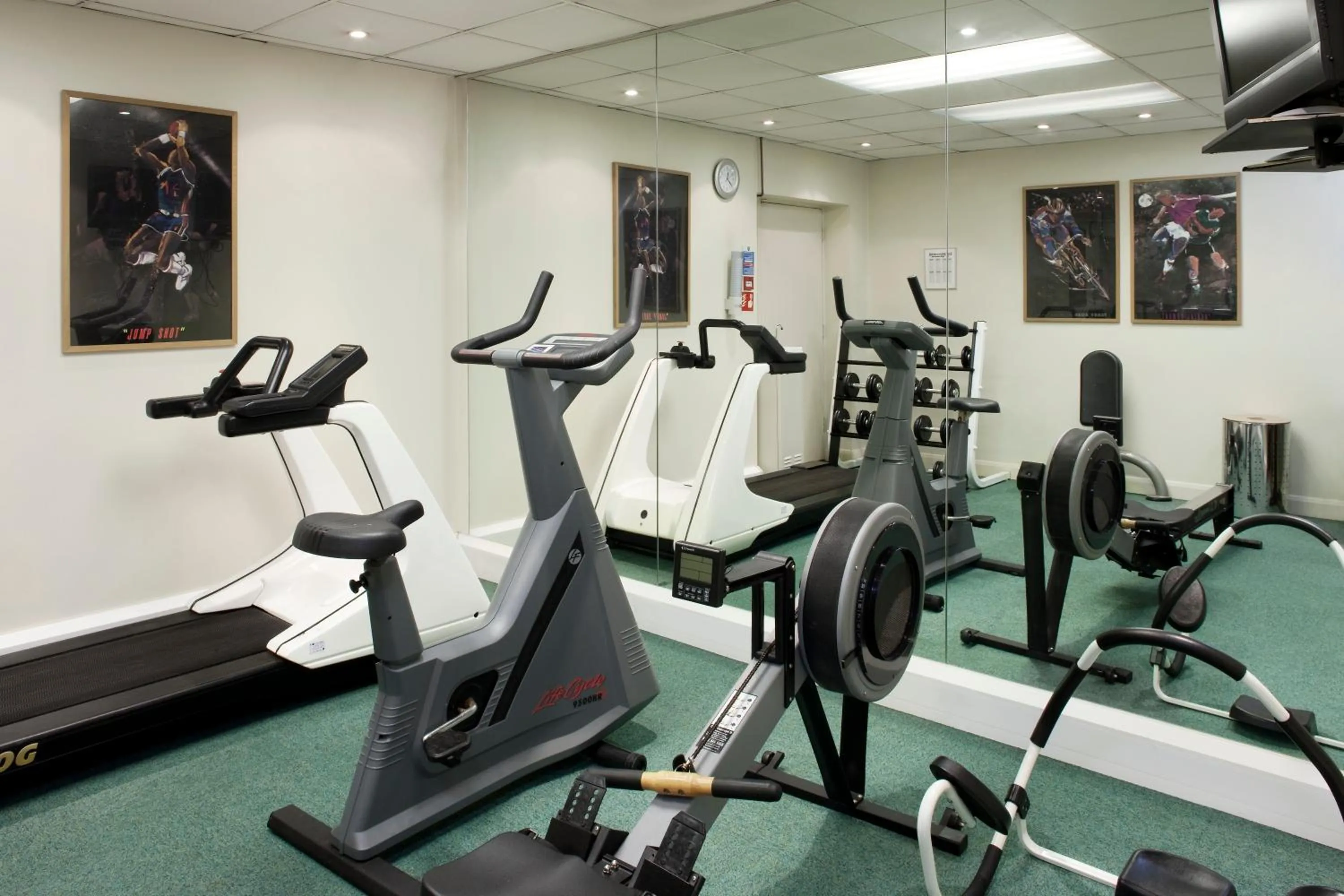 Fitness centre/facilities in Citrus Hotel Coventry South by Compass Hospitality