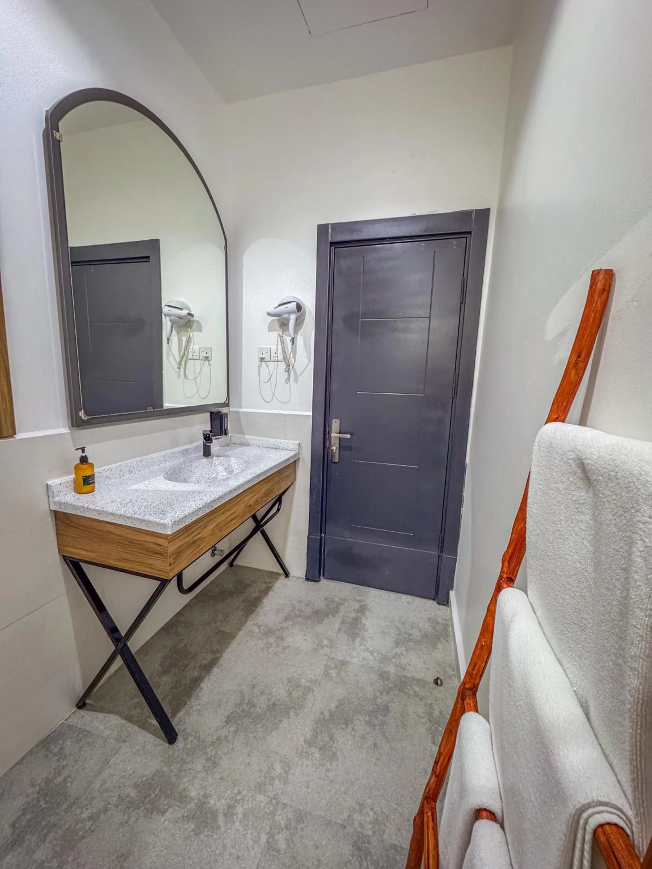 Toilet in The Bali Resort Zanzibar