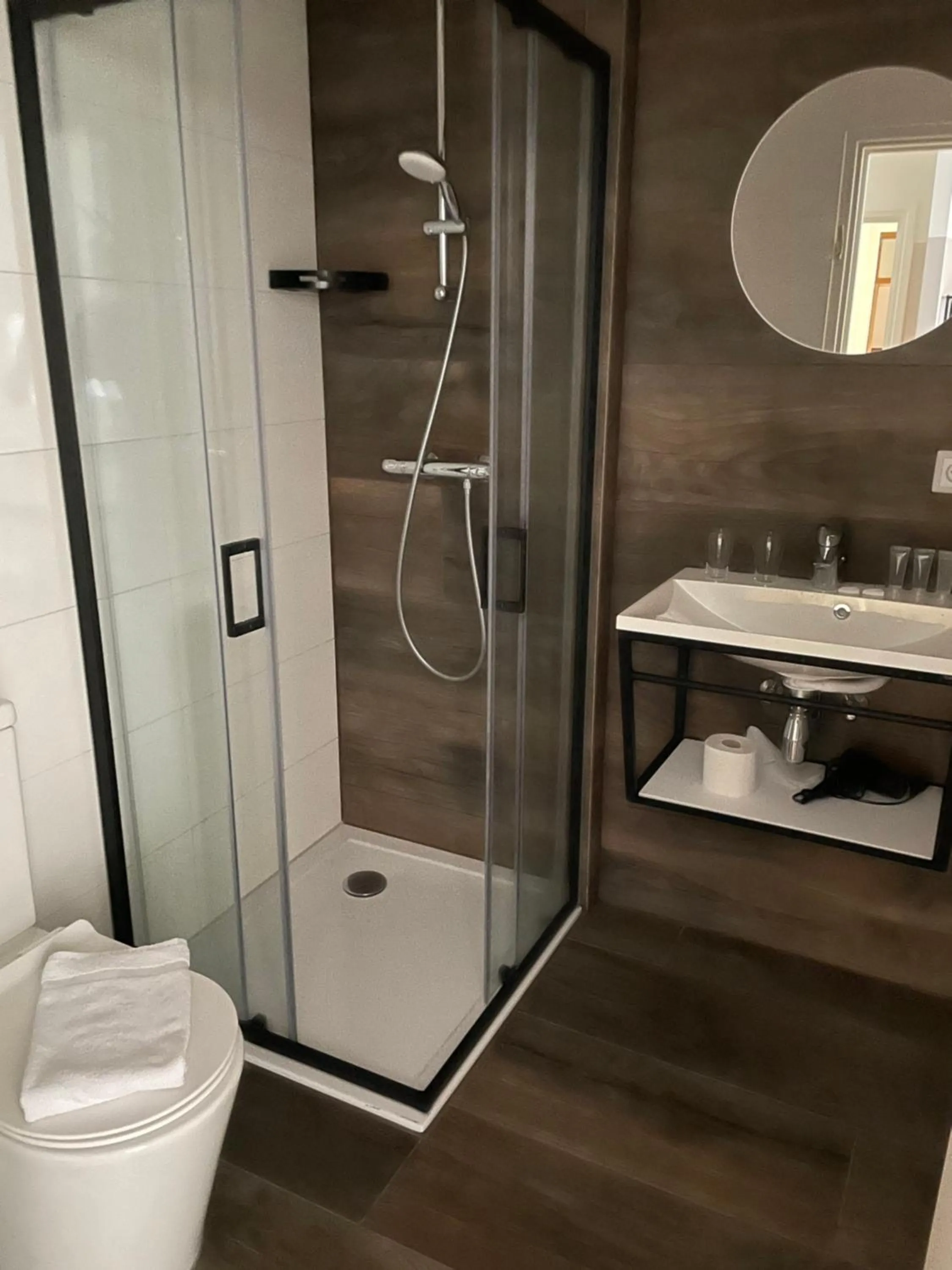 Shower in Hotel Courage Valkenburg