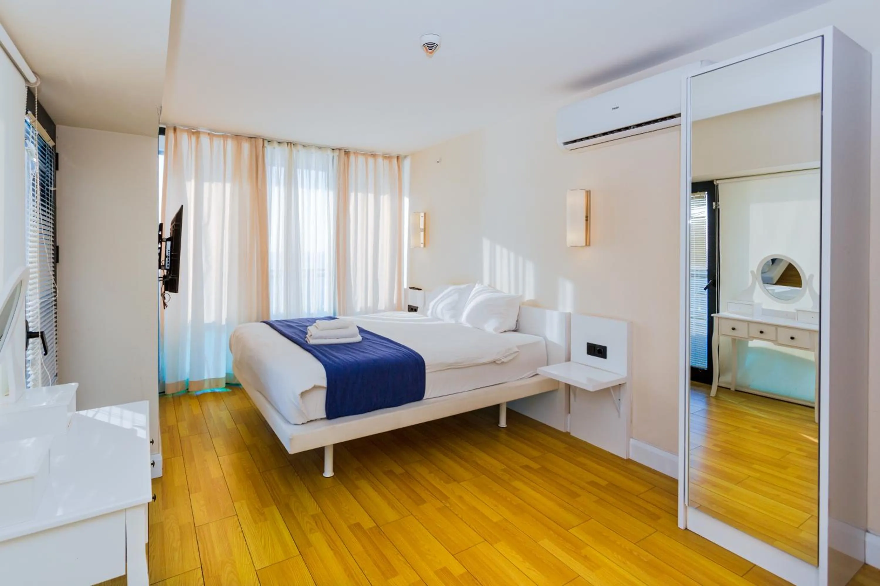 Bed in Orbi City Hotel