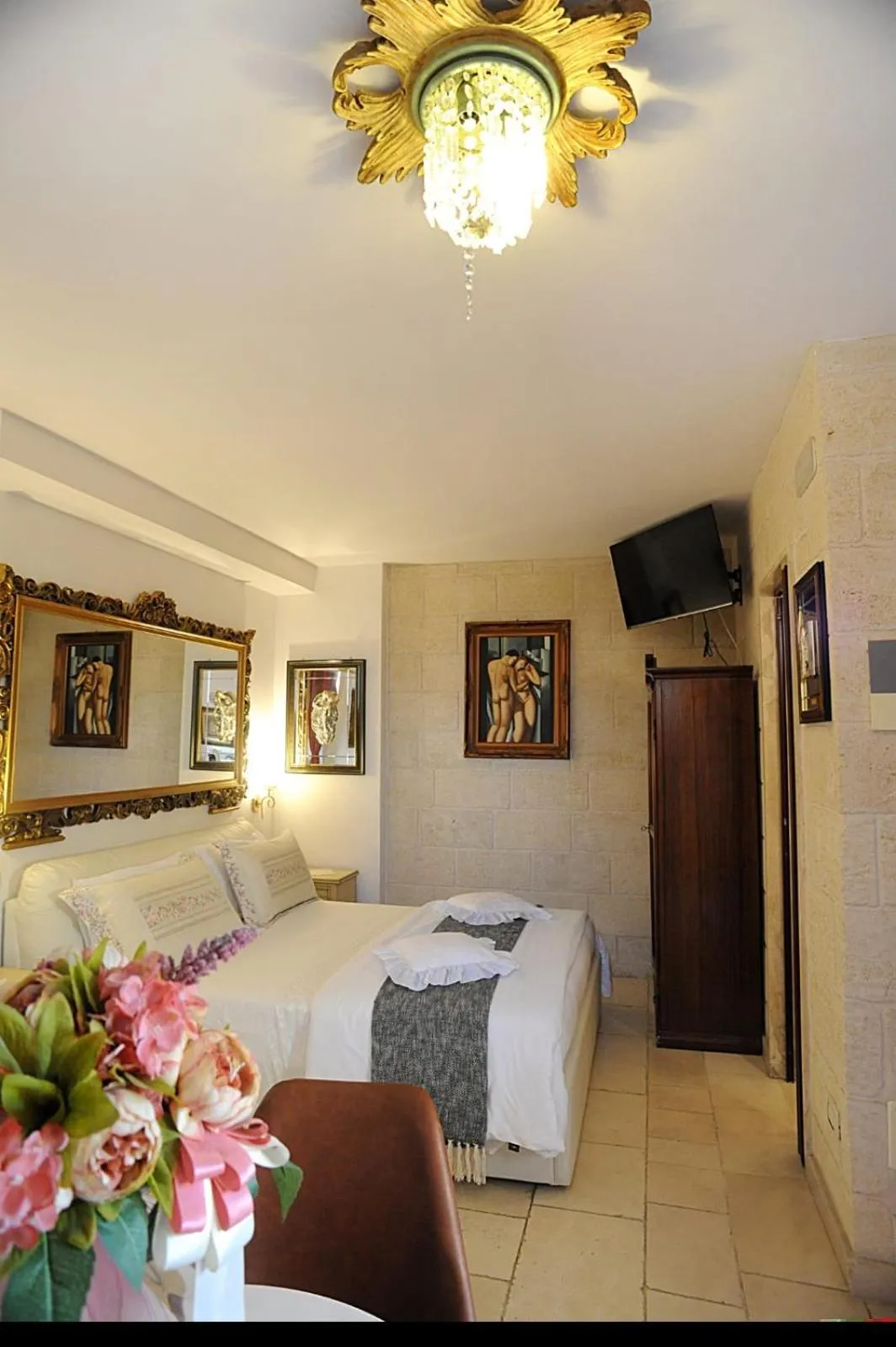 Photo of the whole room, Bed in B&B GianLuis